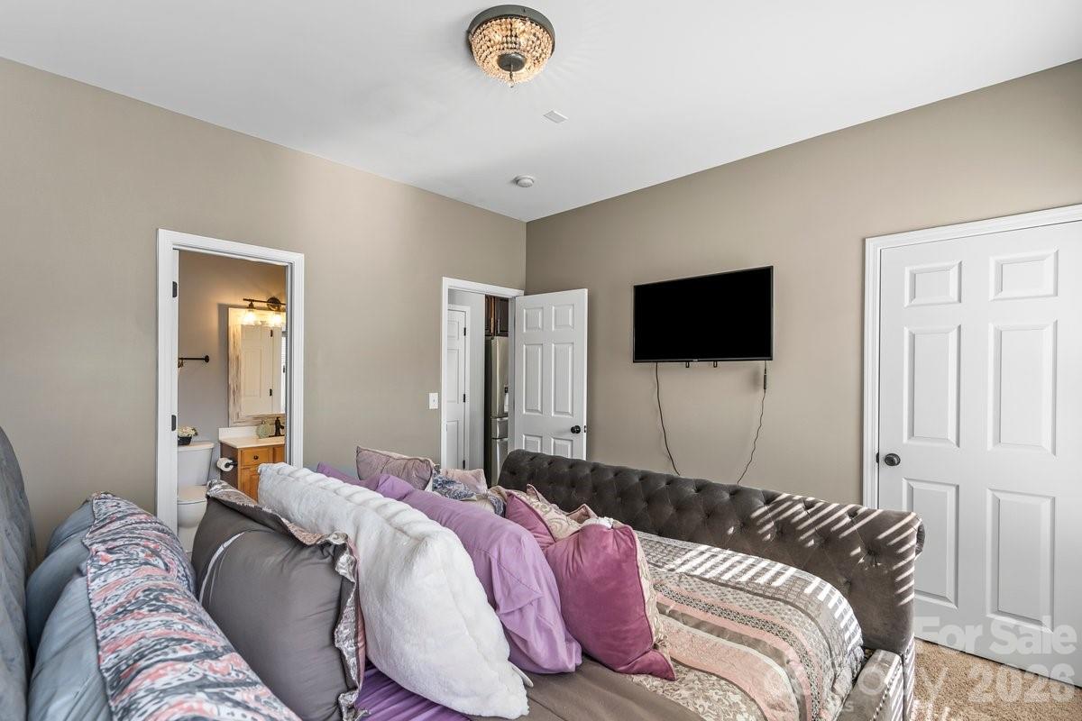 11413 Mangla Drive — Charlotte