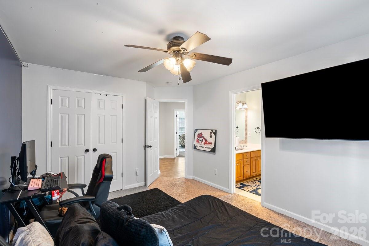 11413 Mangla Drive — Charlotte