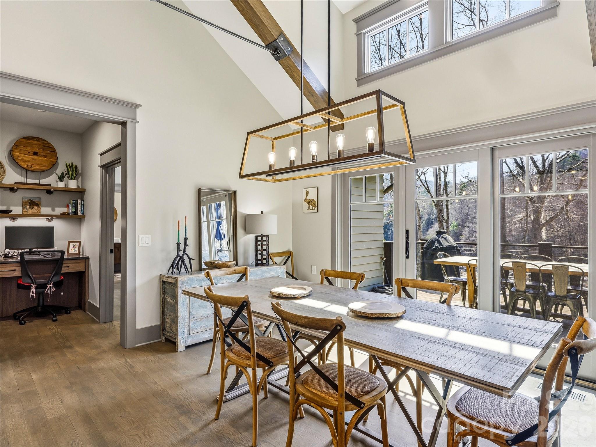 3735 French Broad Parkway — Marshall