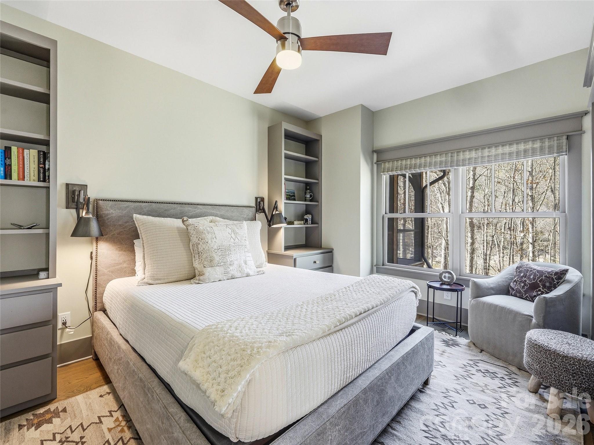 3735 French Broad Parkway — Marshall