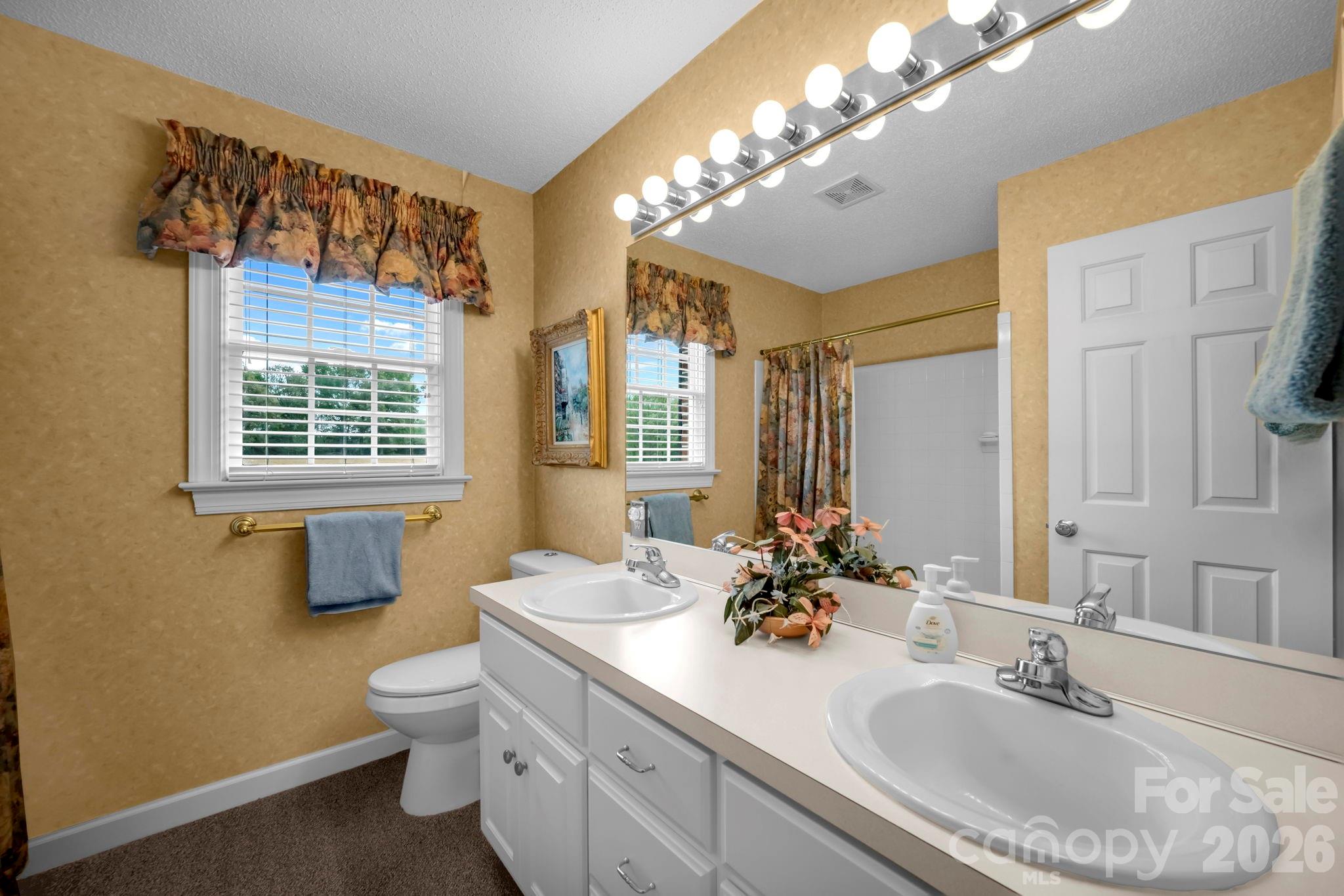 824 N Forest Hills School Road — Marshville