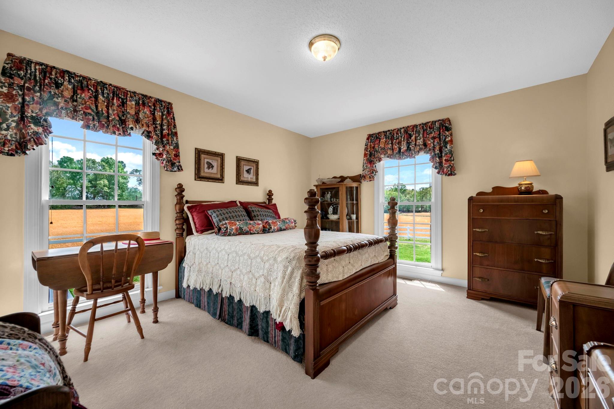824 N Forest Hills School Road — Marshville