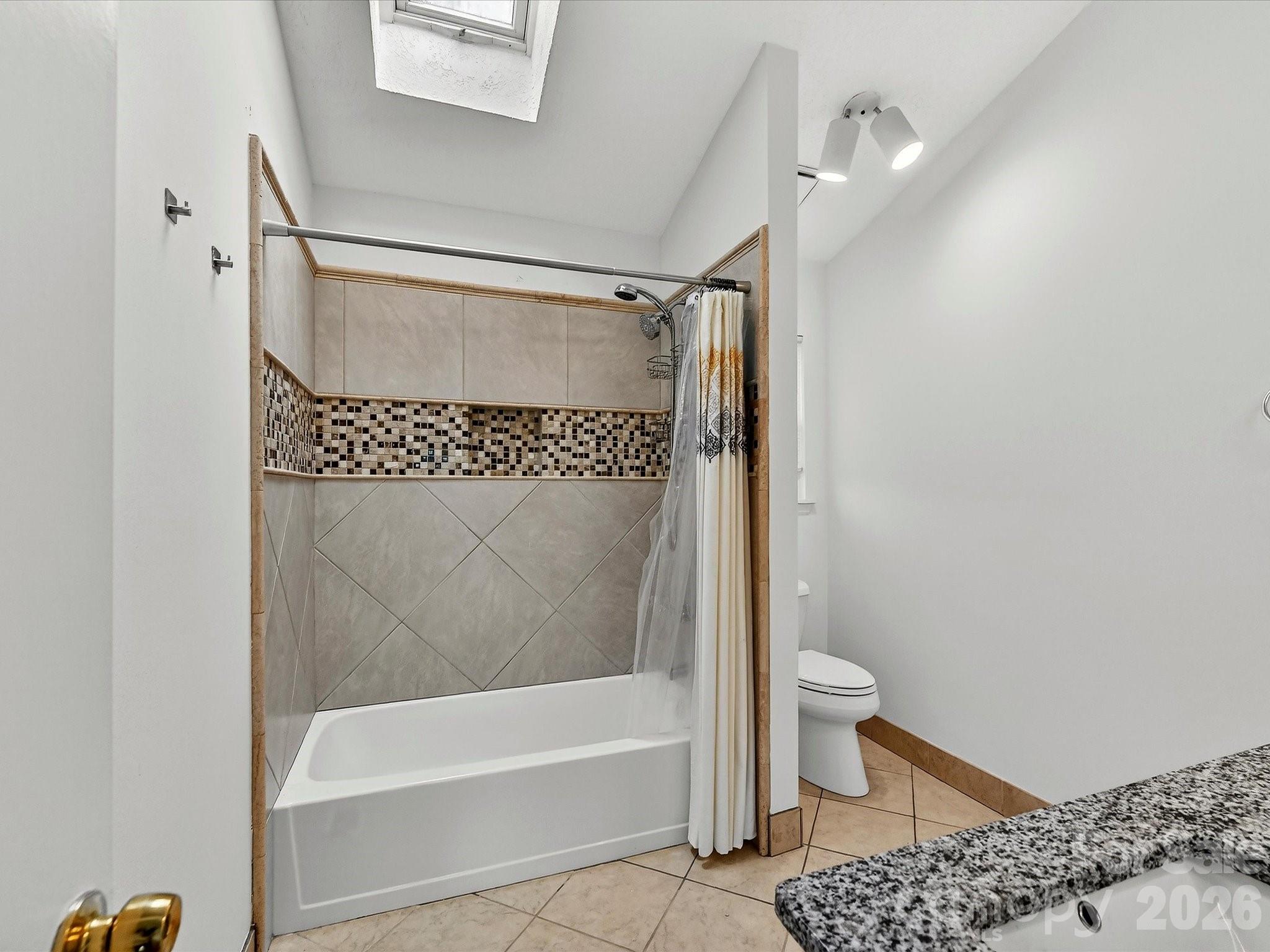 8413 Red Setter Lane — Charlotte