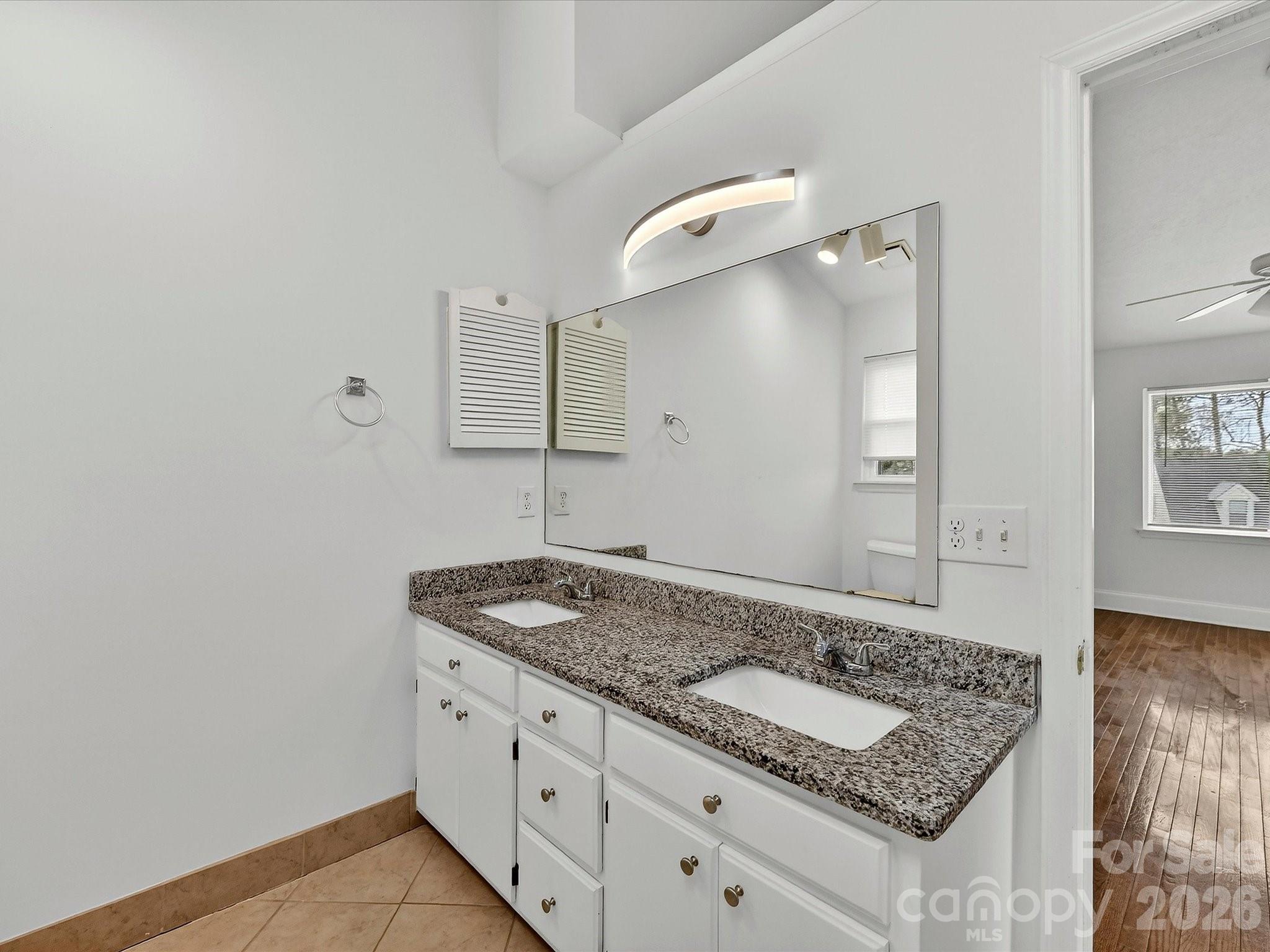 8413 Red Setter Lane — Charlotte