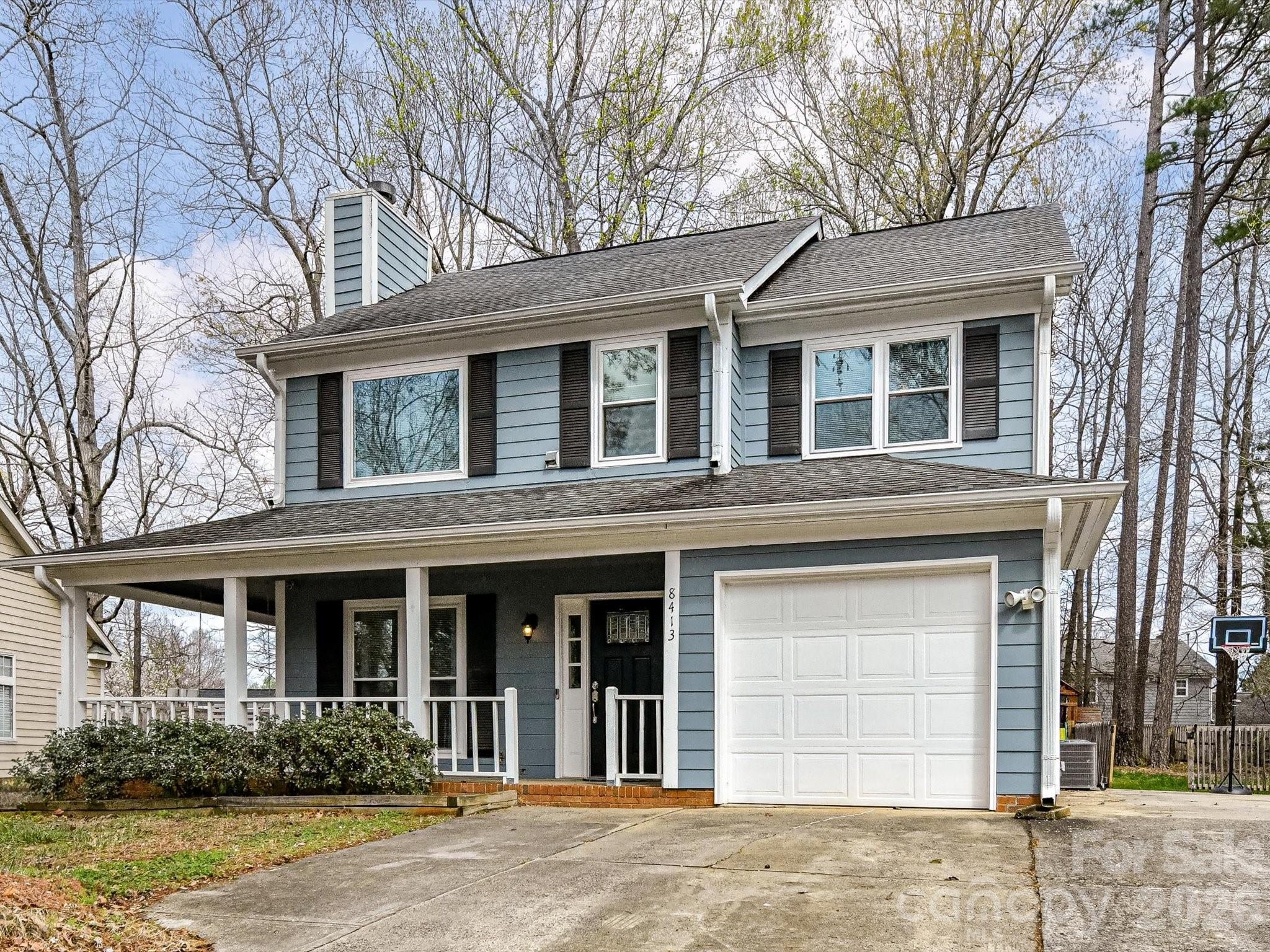 8413 Red Setter Lane — Charlotte