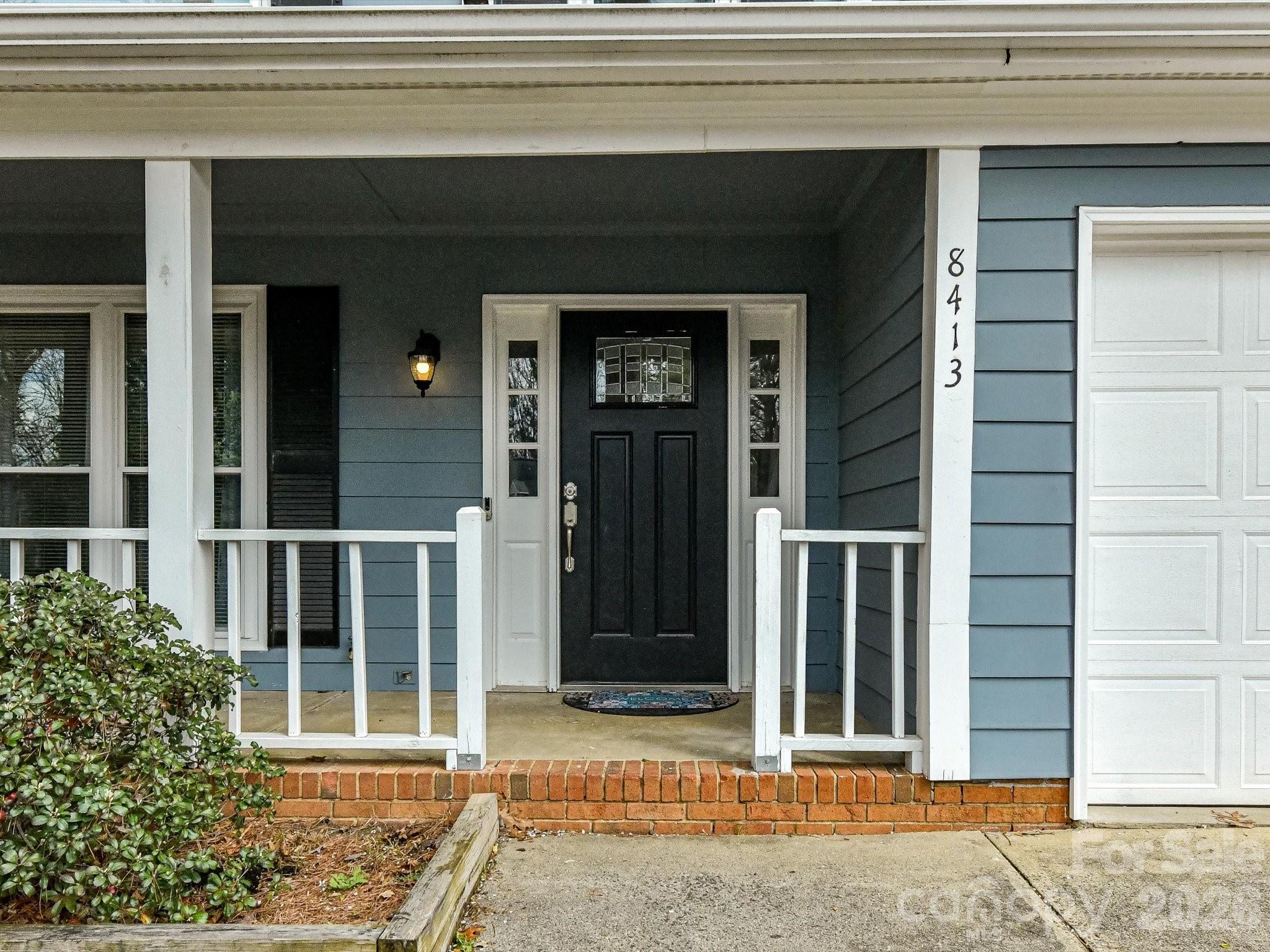8413 Red Setter Lane — Charlotte