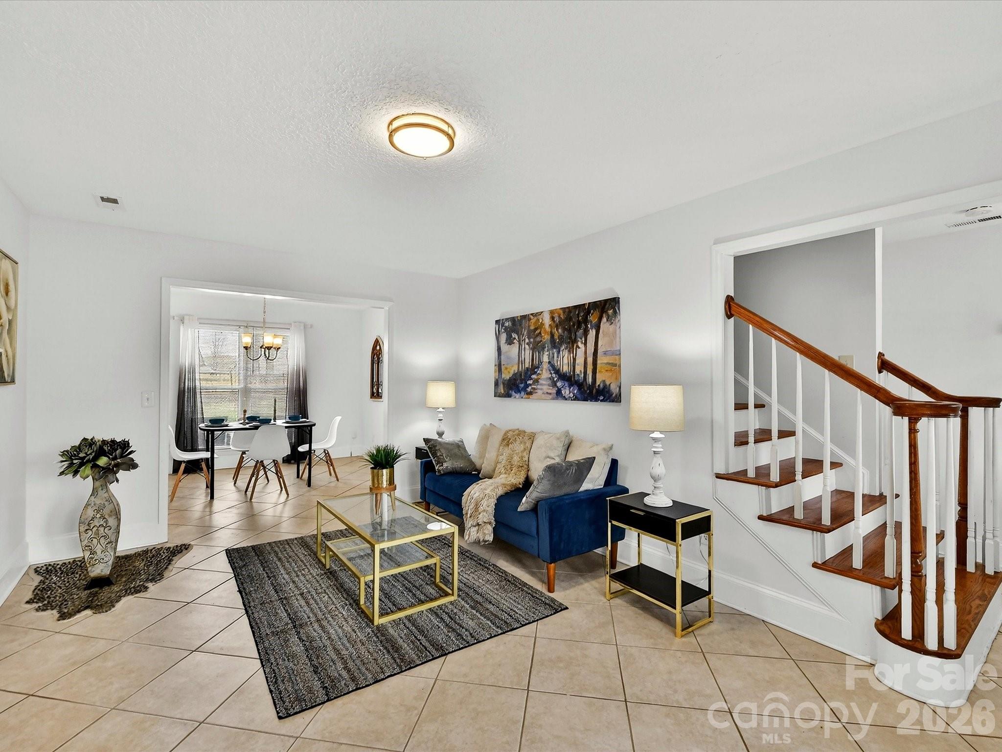 8413 Red Setter Lane — Charlotte