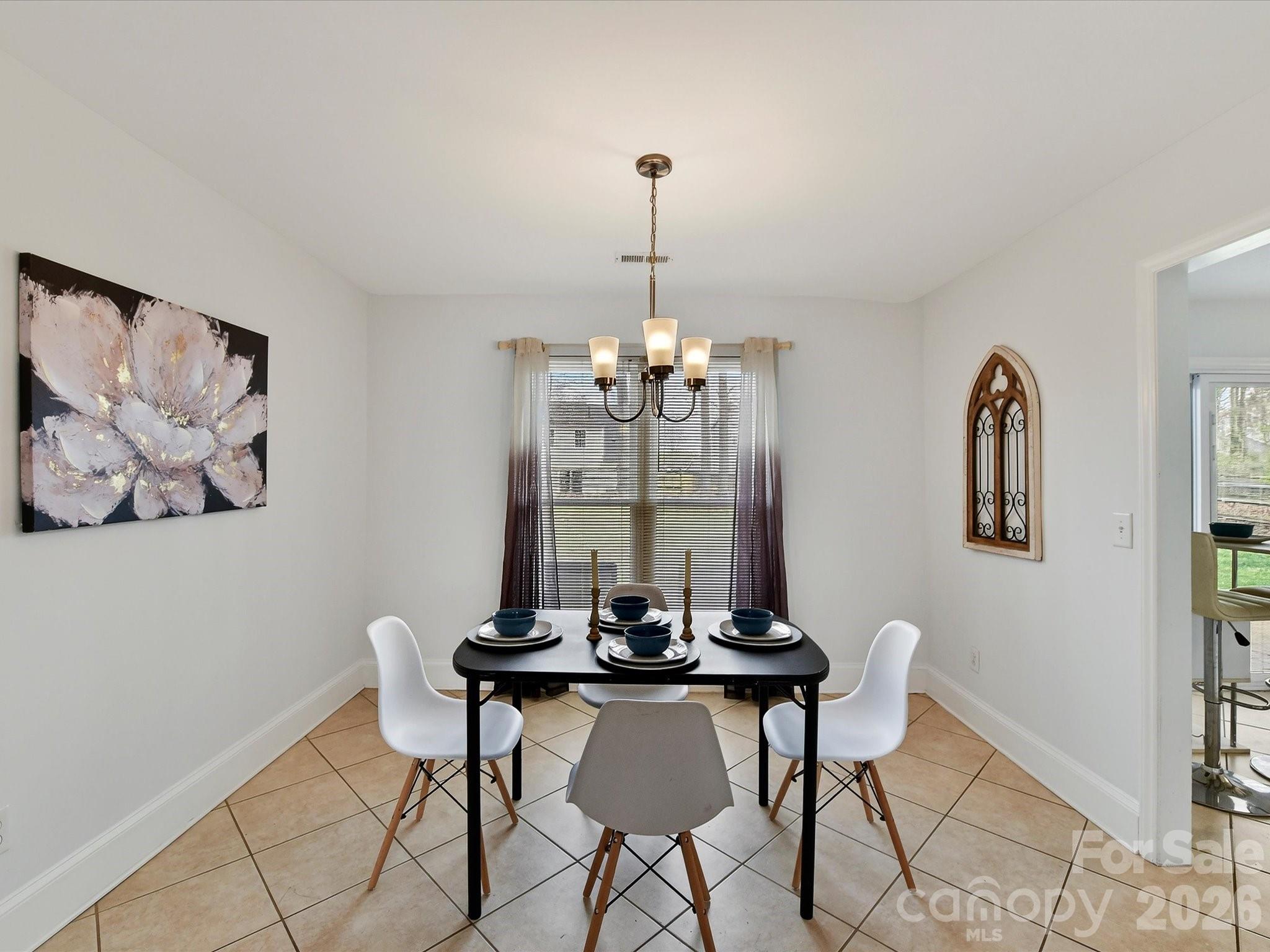 8413 Red Setter Lane — Charlotte