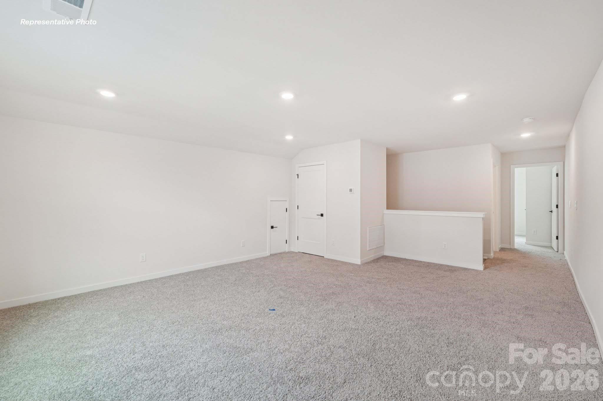 3225 Oberon Street — York