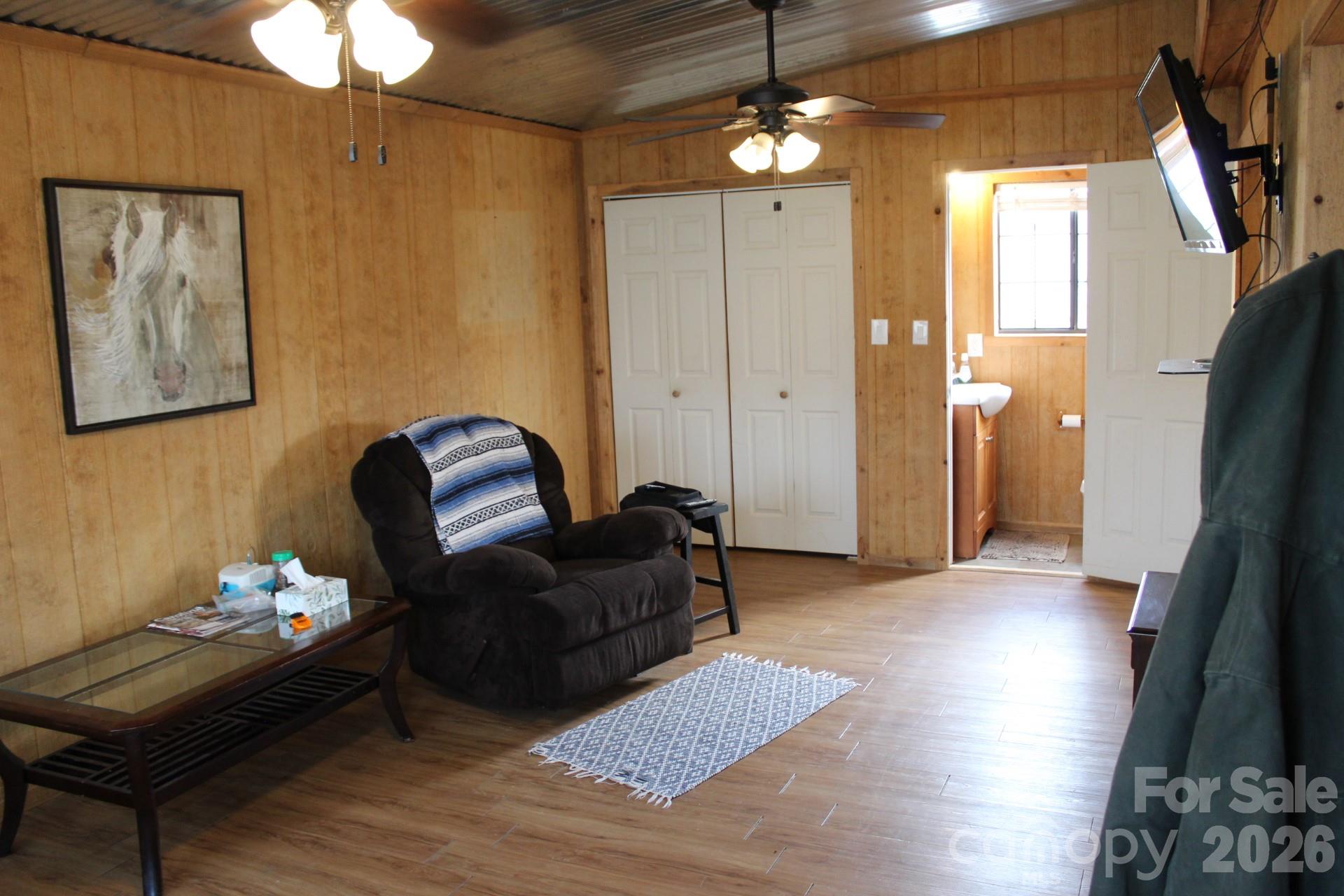 105 Filly Trail — Love Valley