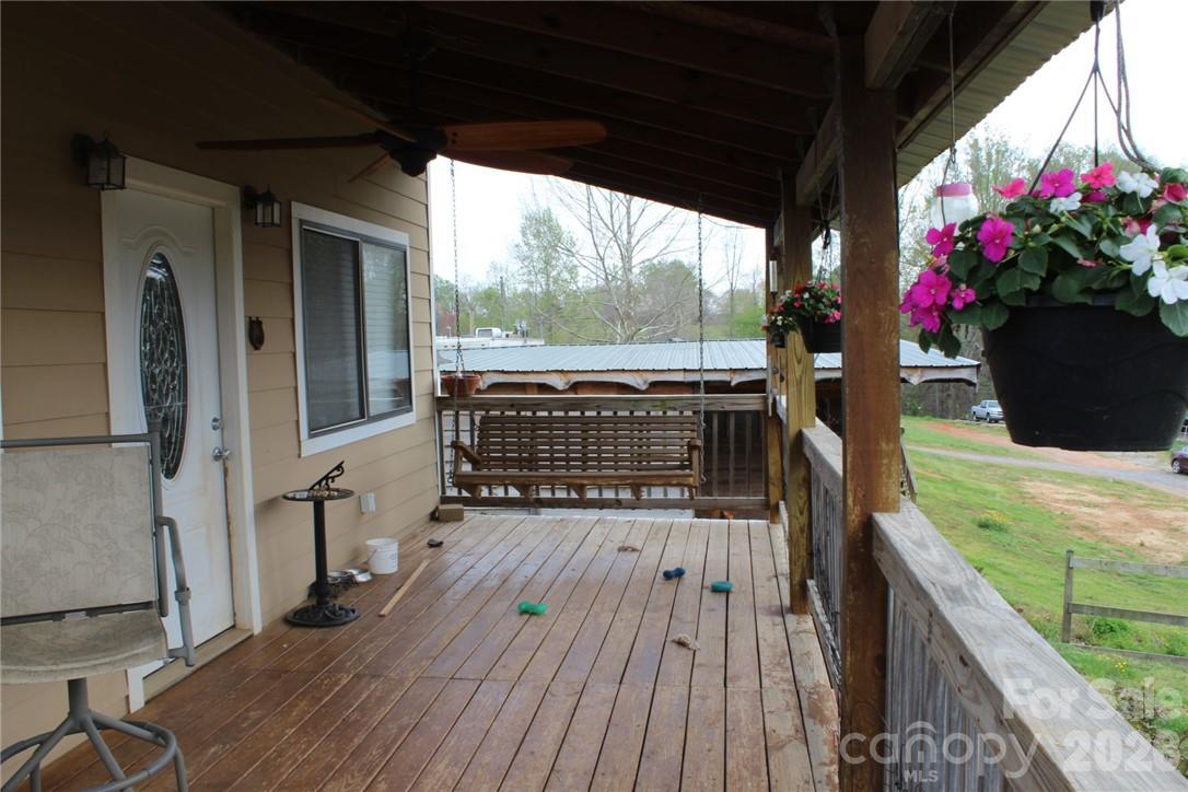 105 Filly Trail — Love Valley