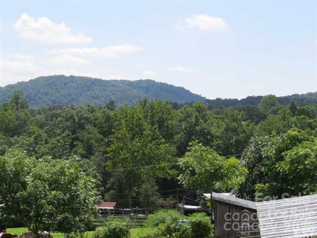 105 Filly Trail — Love Valley