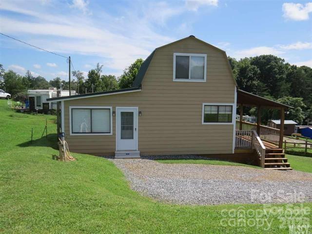 105 Filly Trail — Love Valley