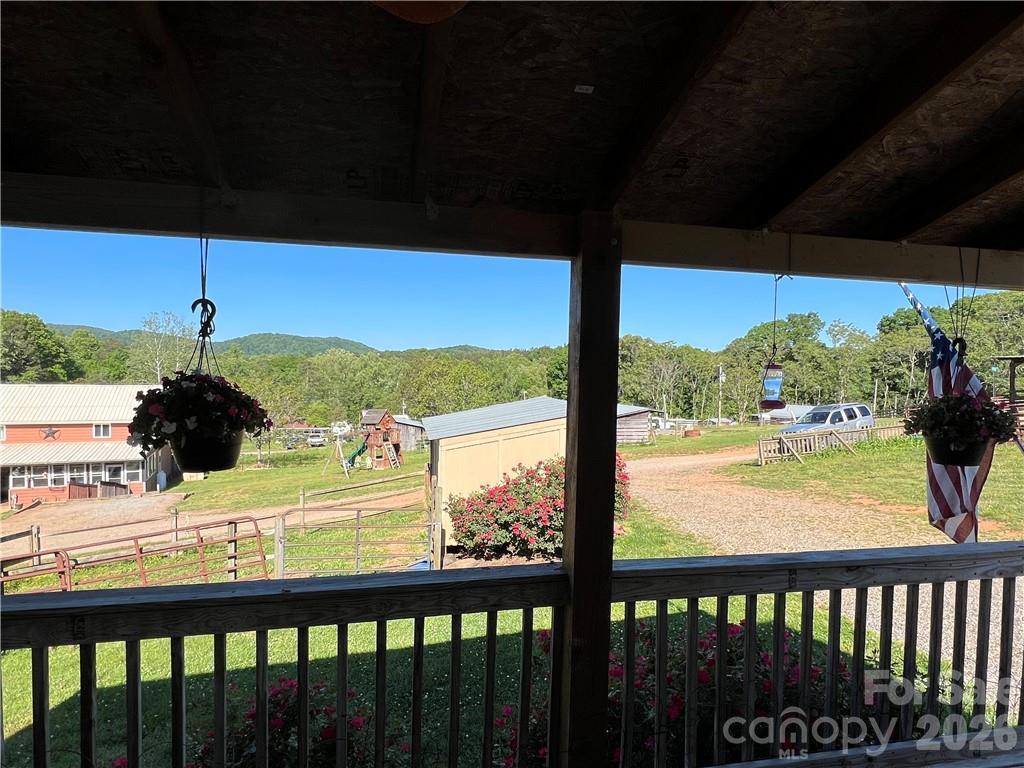 105 Filly Trail — Love Valley