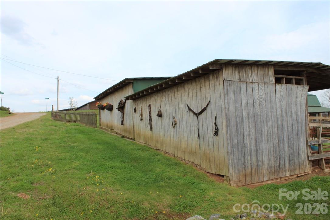 105 Filly Trail — Love Valley