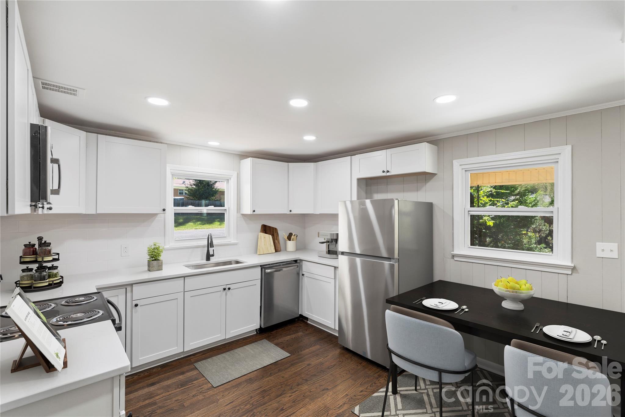 1428 Boxwood Avenue — Lancaster