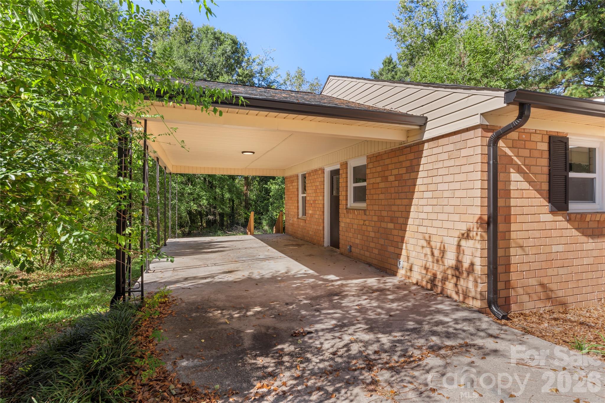 1428 Boxwood Avenue — Lancaster