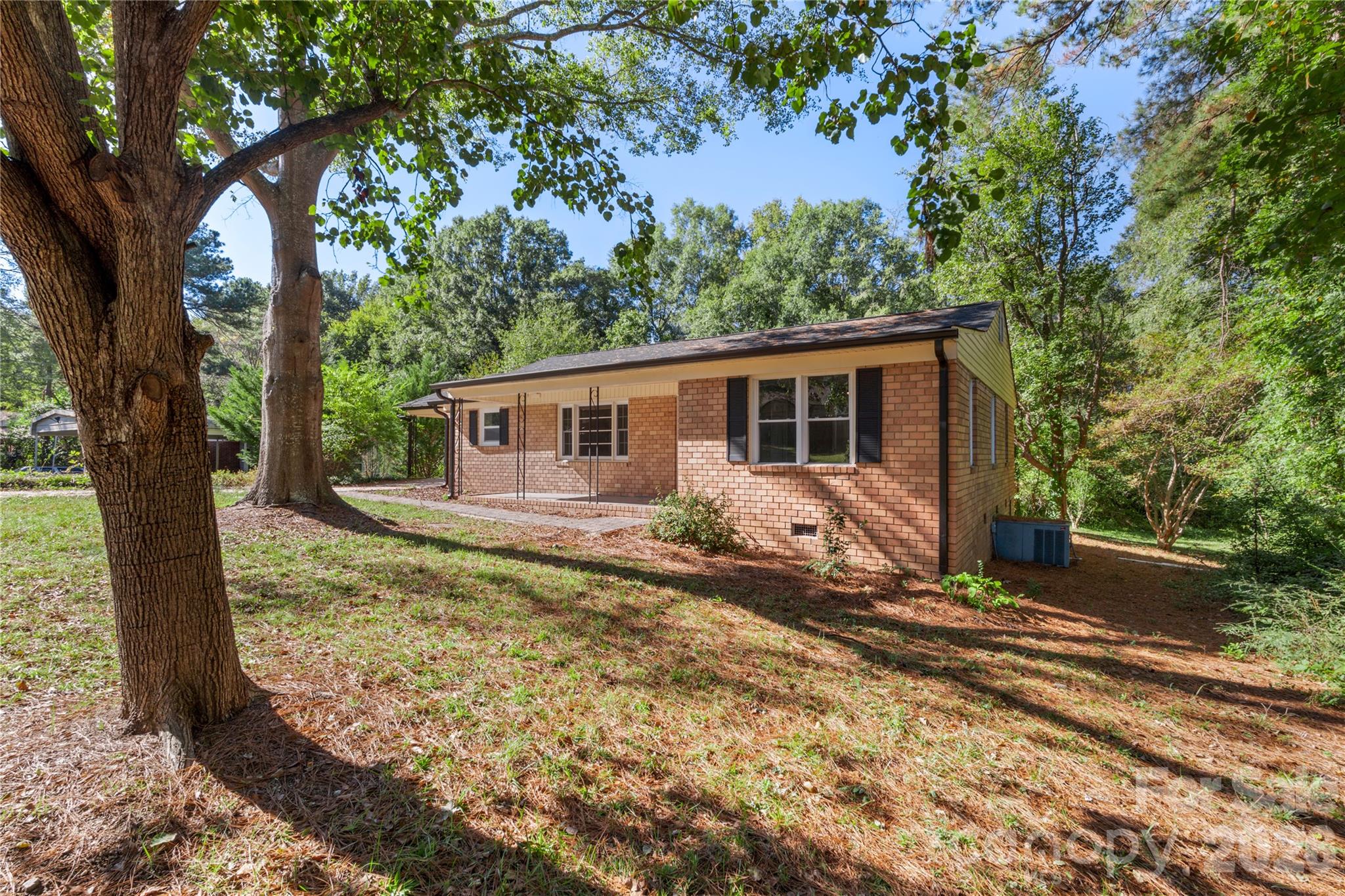 1428 Boxwood Avenue — Lancaster