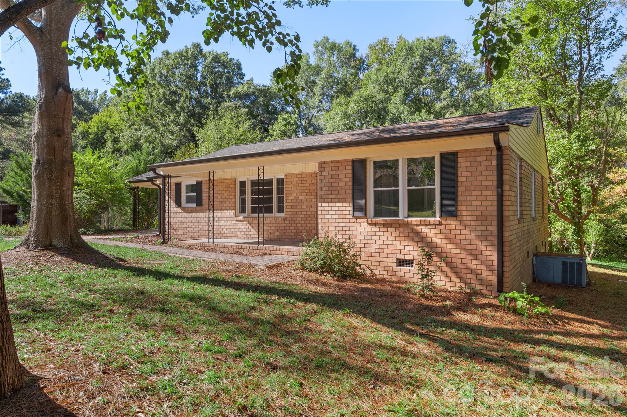 1428 Boxwood Avenue — Lancaster