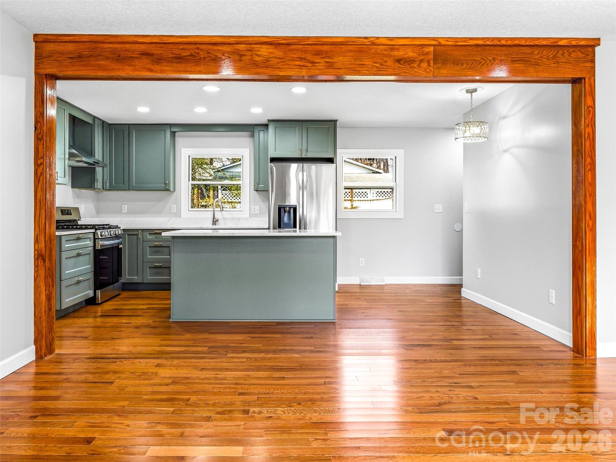 2 Oakland Street — Weaverville