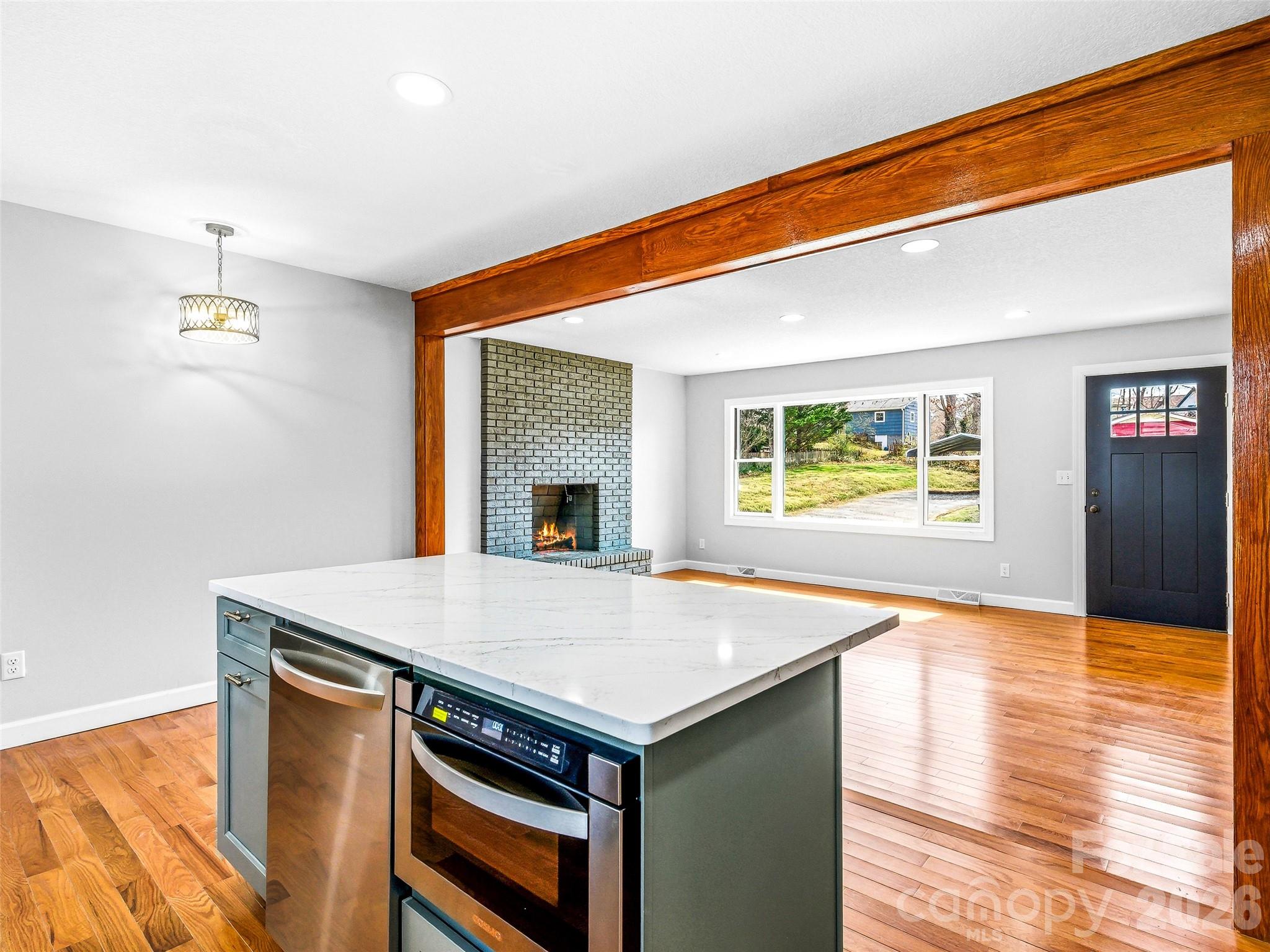 2 Oakland Street — Weaverville
