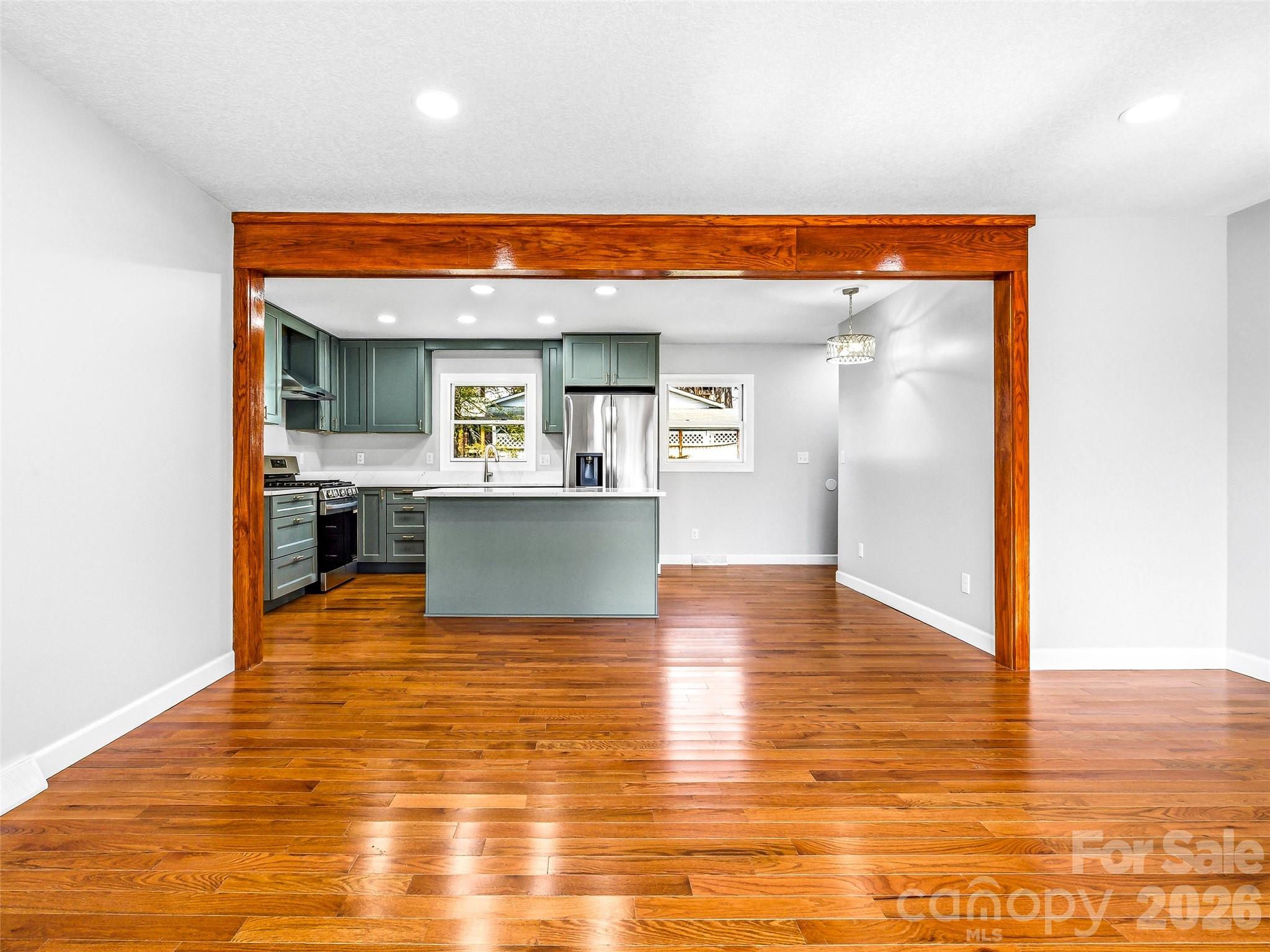 2 Oakland Street — Weaverville