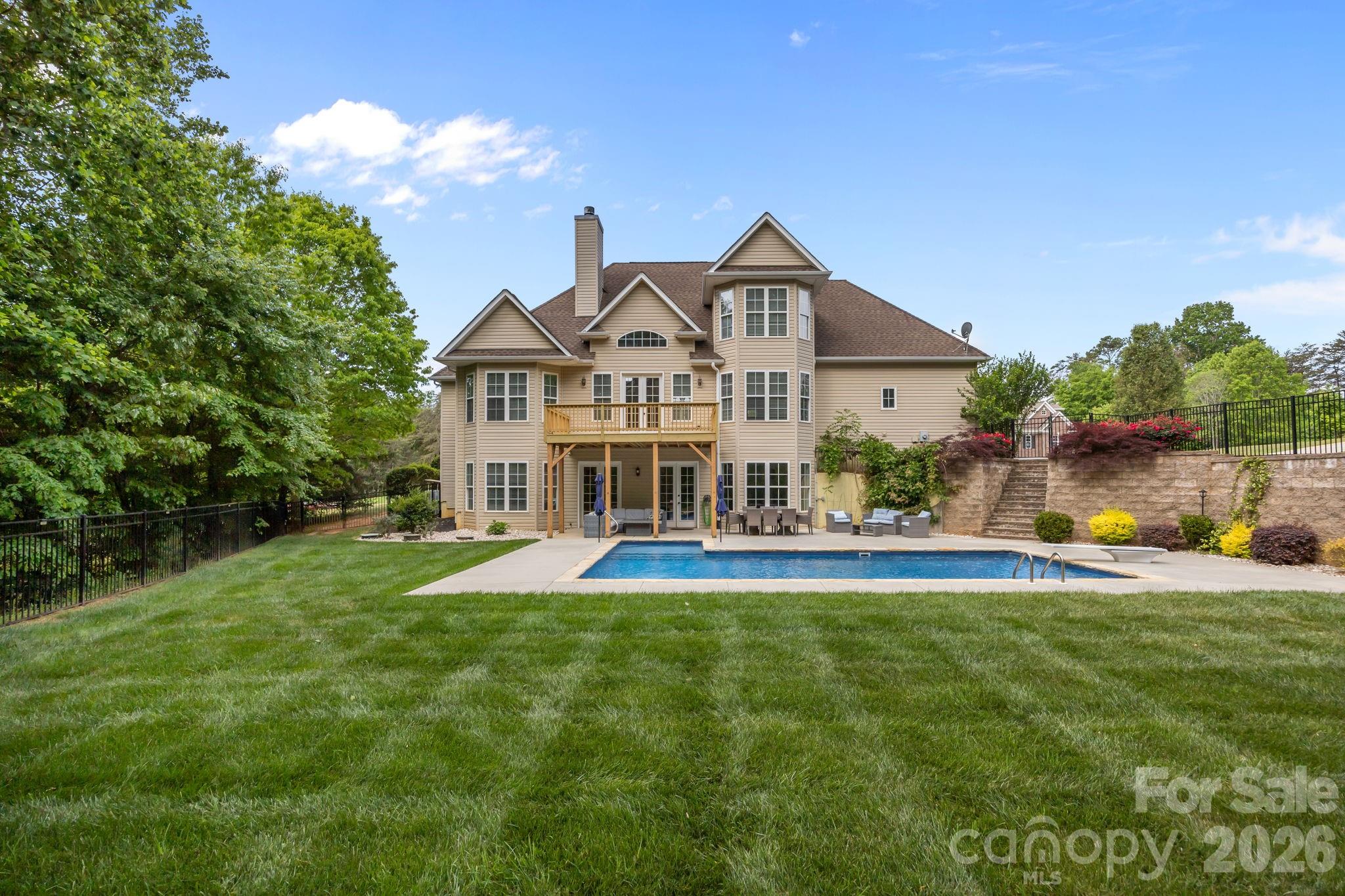 141 Winding Creek Drive — Troutman