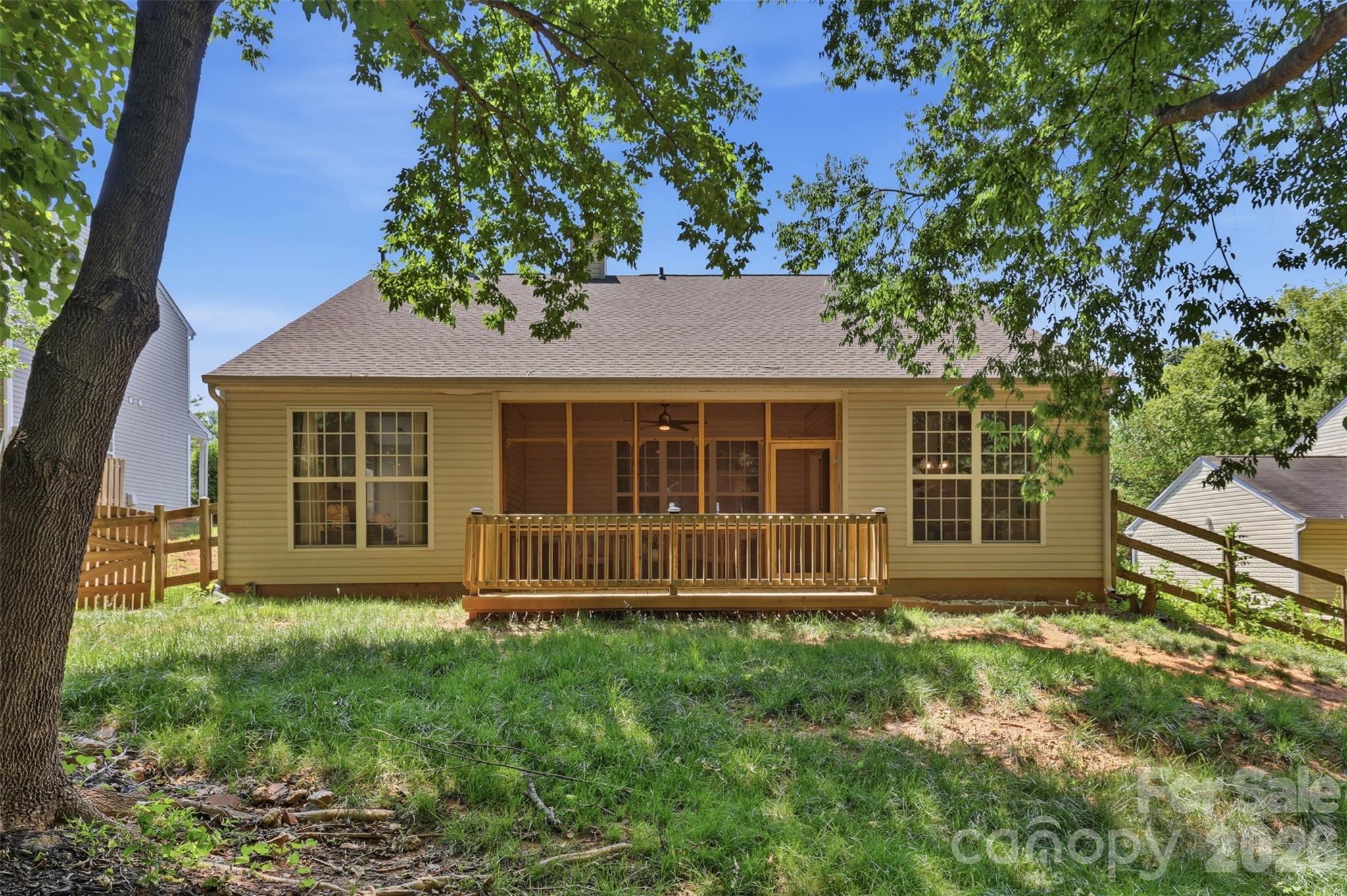 2454 Carmathen Road — Charlotte