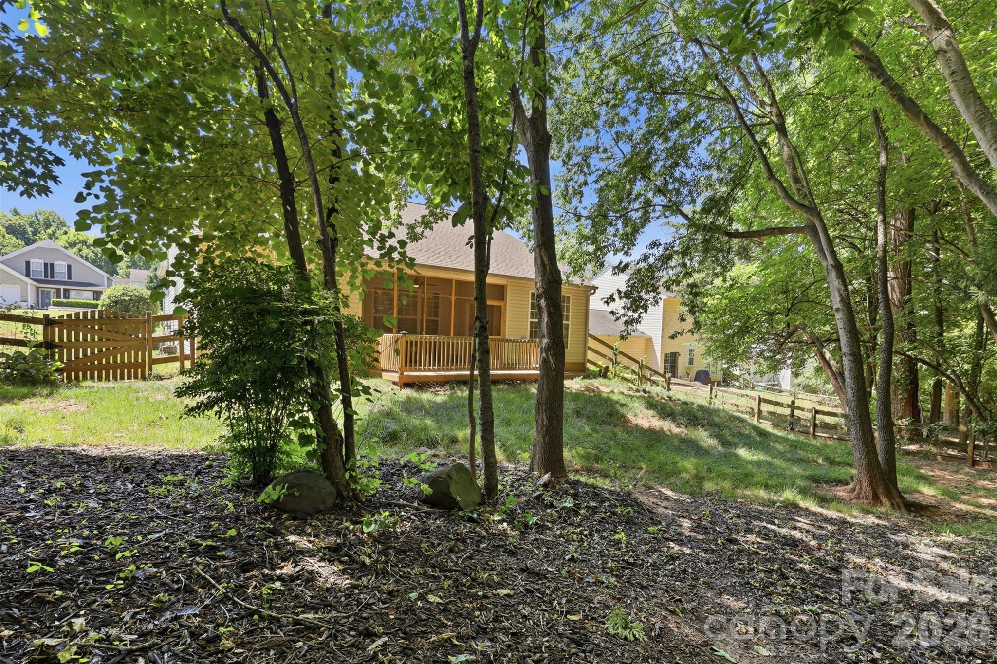 2454 Carmathen Road — Charlotte