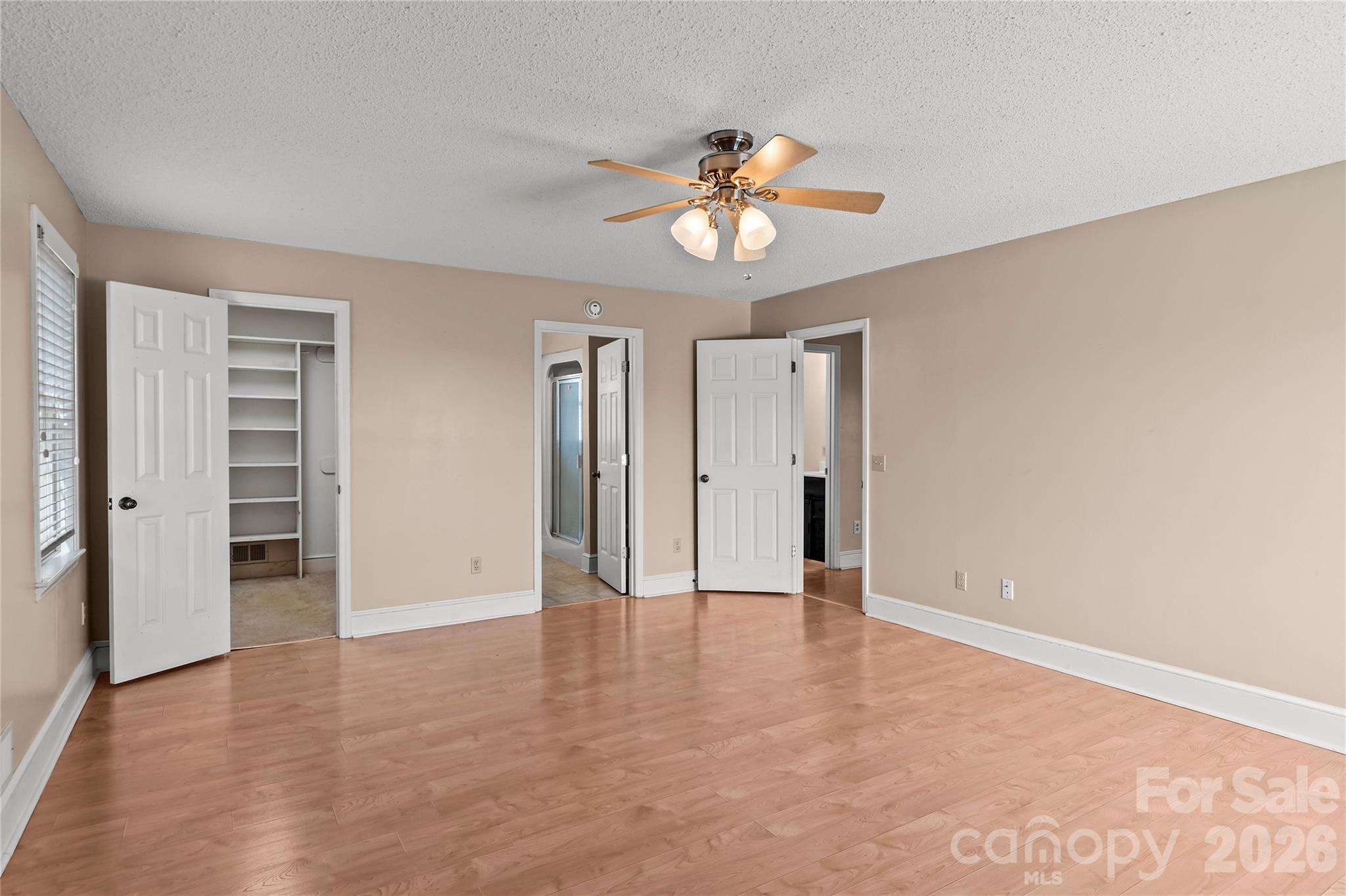 120 Skyline Drive — Elkin