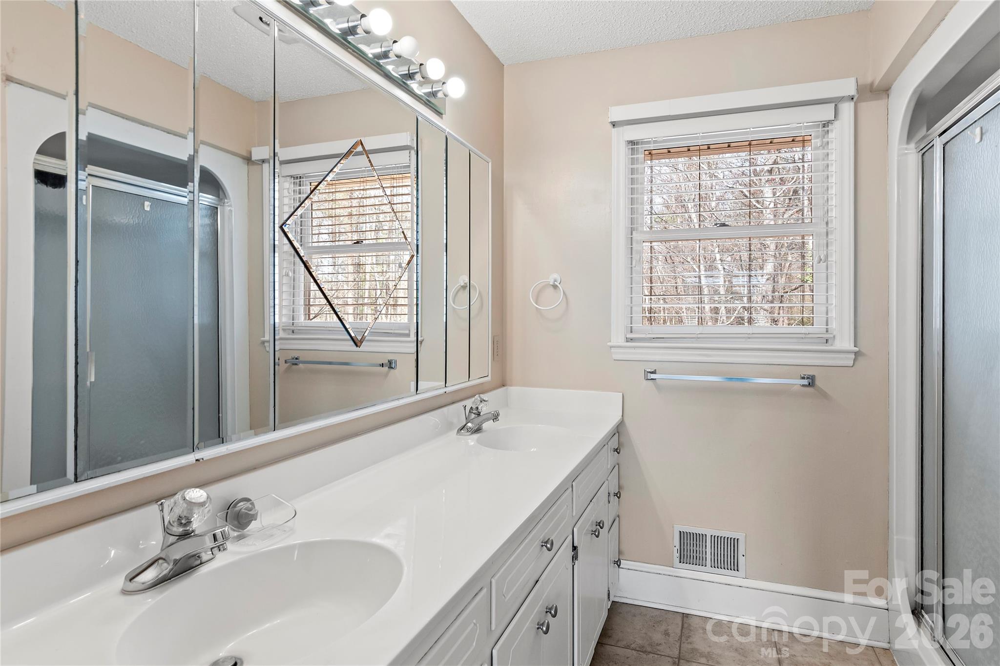 120 Skyline Drive — Elkin