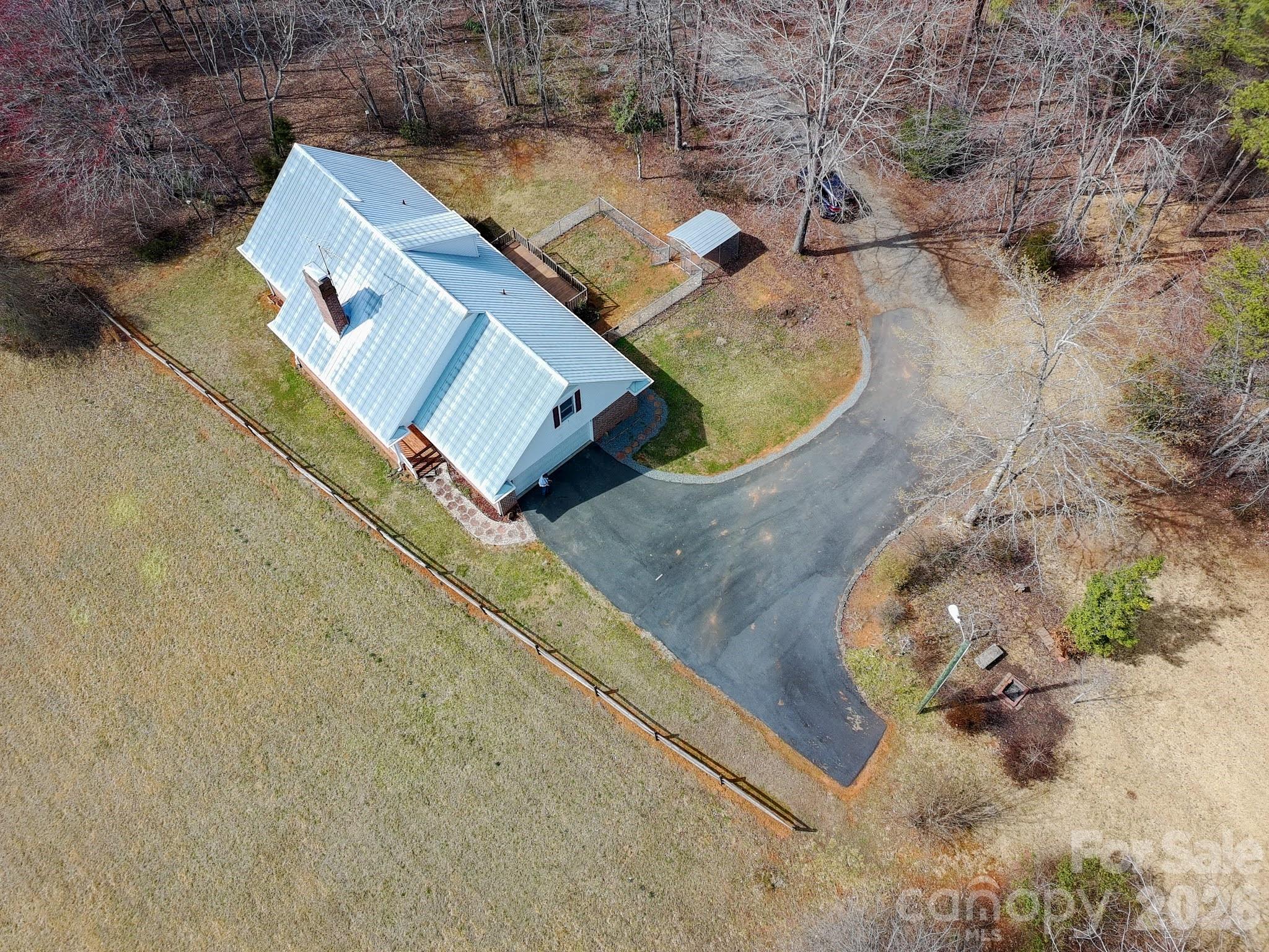 120 Skyline Drive — Elkin