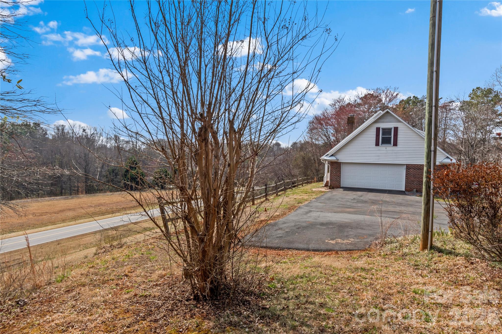 120 Skyline Drive — Elkin