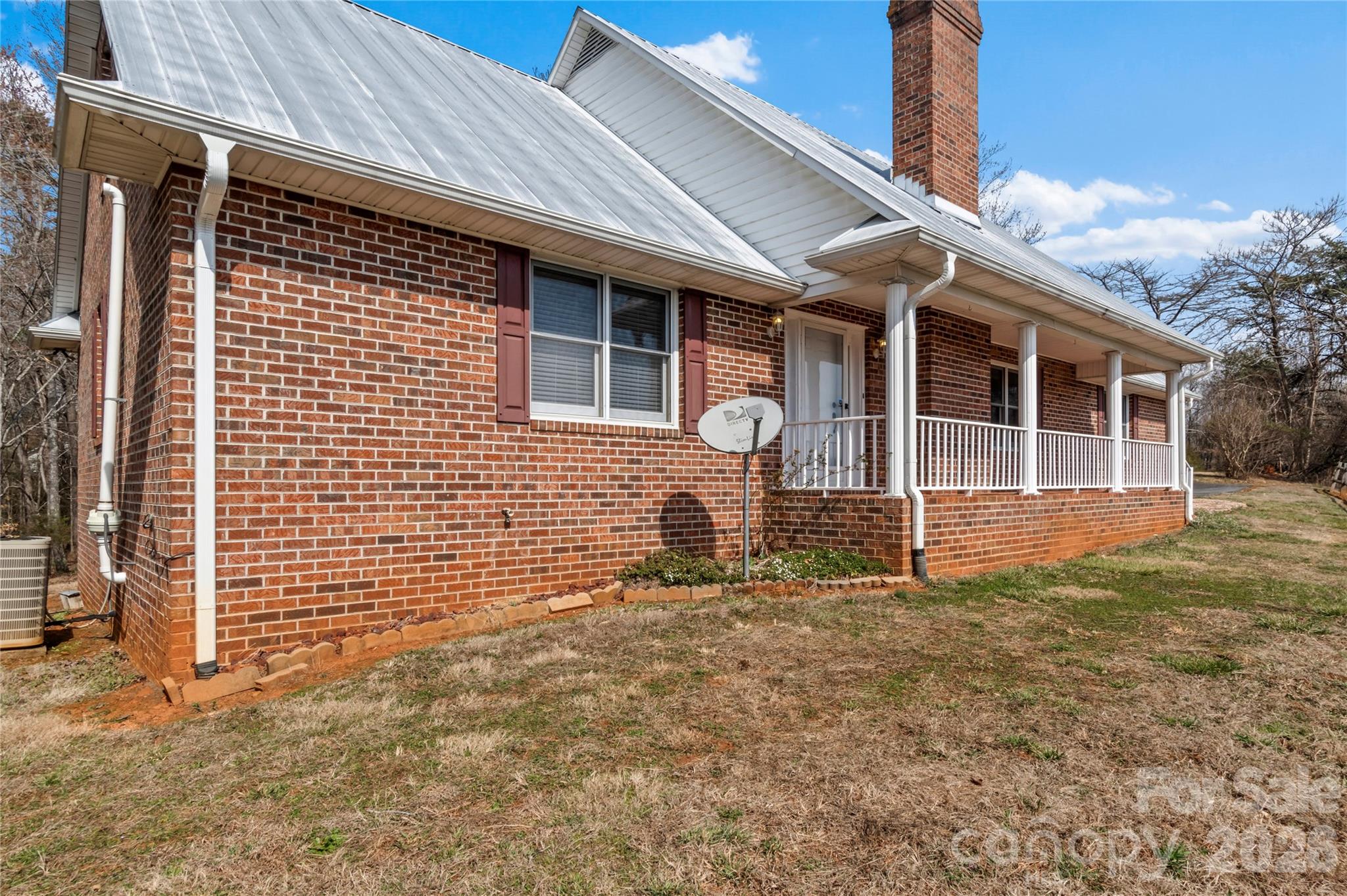 120 Skyline Drive — Elkin