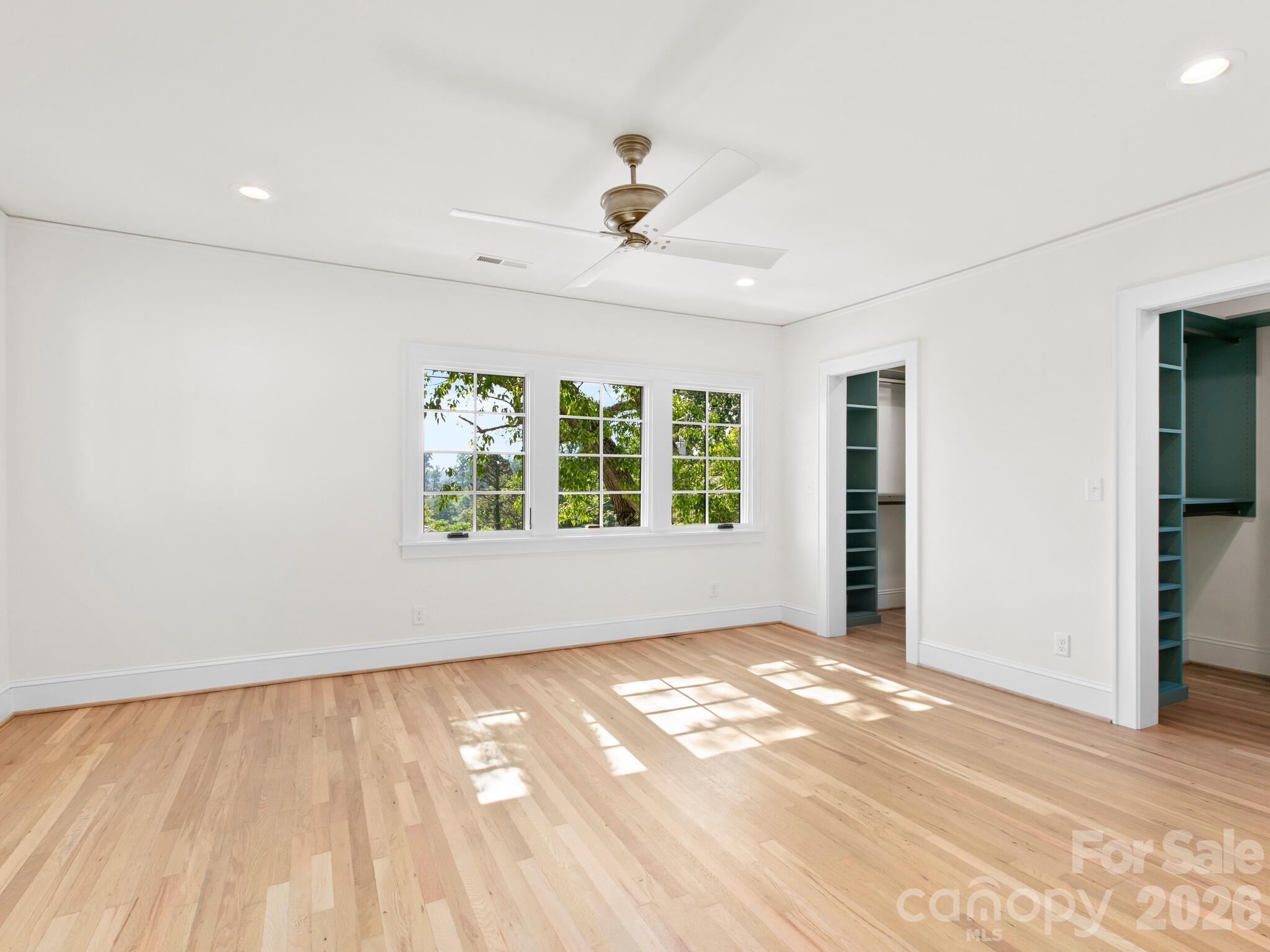 18 Normandy Road — Asheville