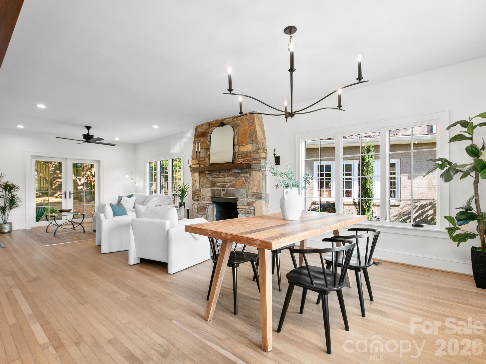 18 Normandy Road — Asheville