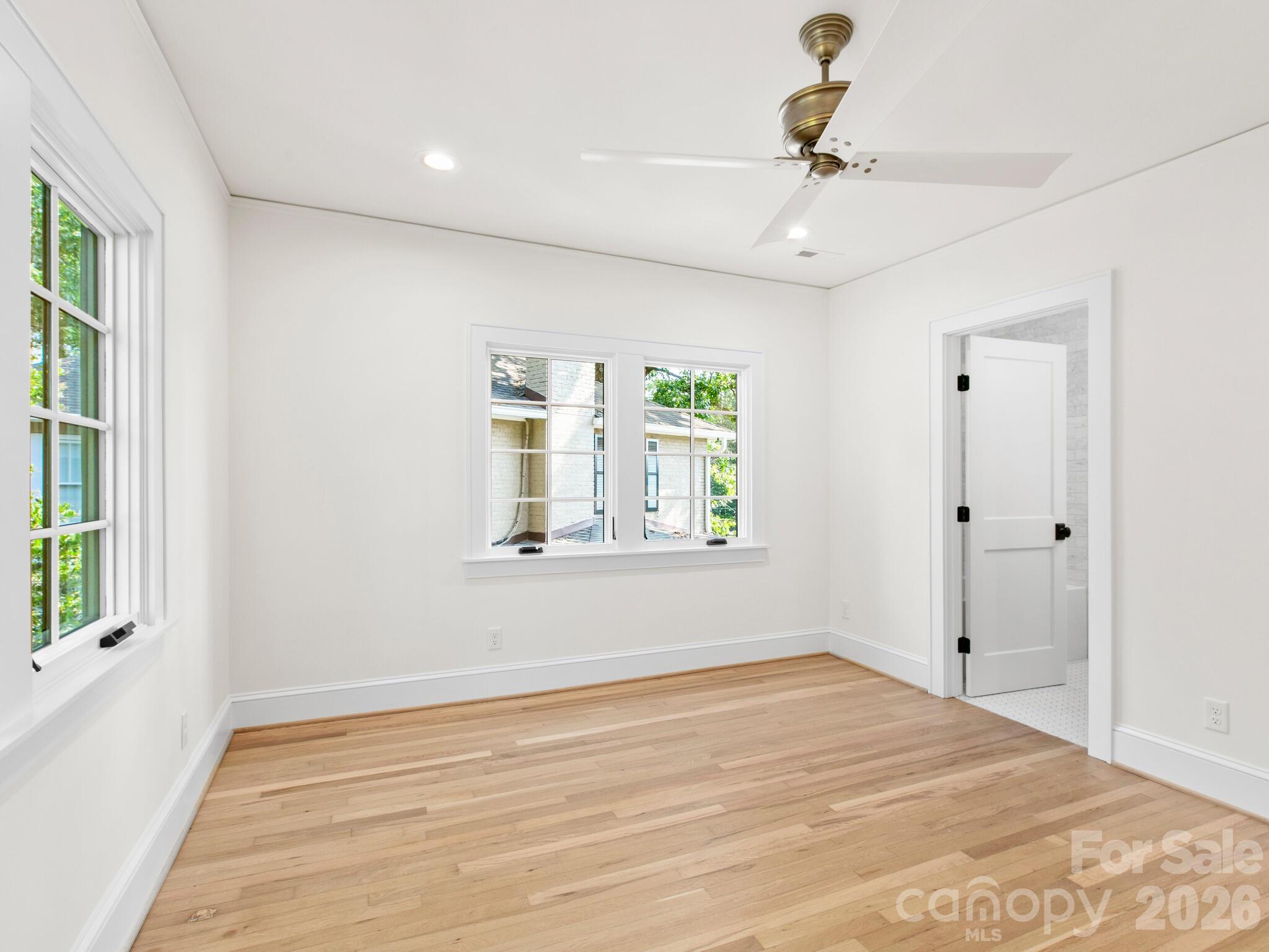 18 Normandy Road — Asheville