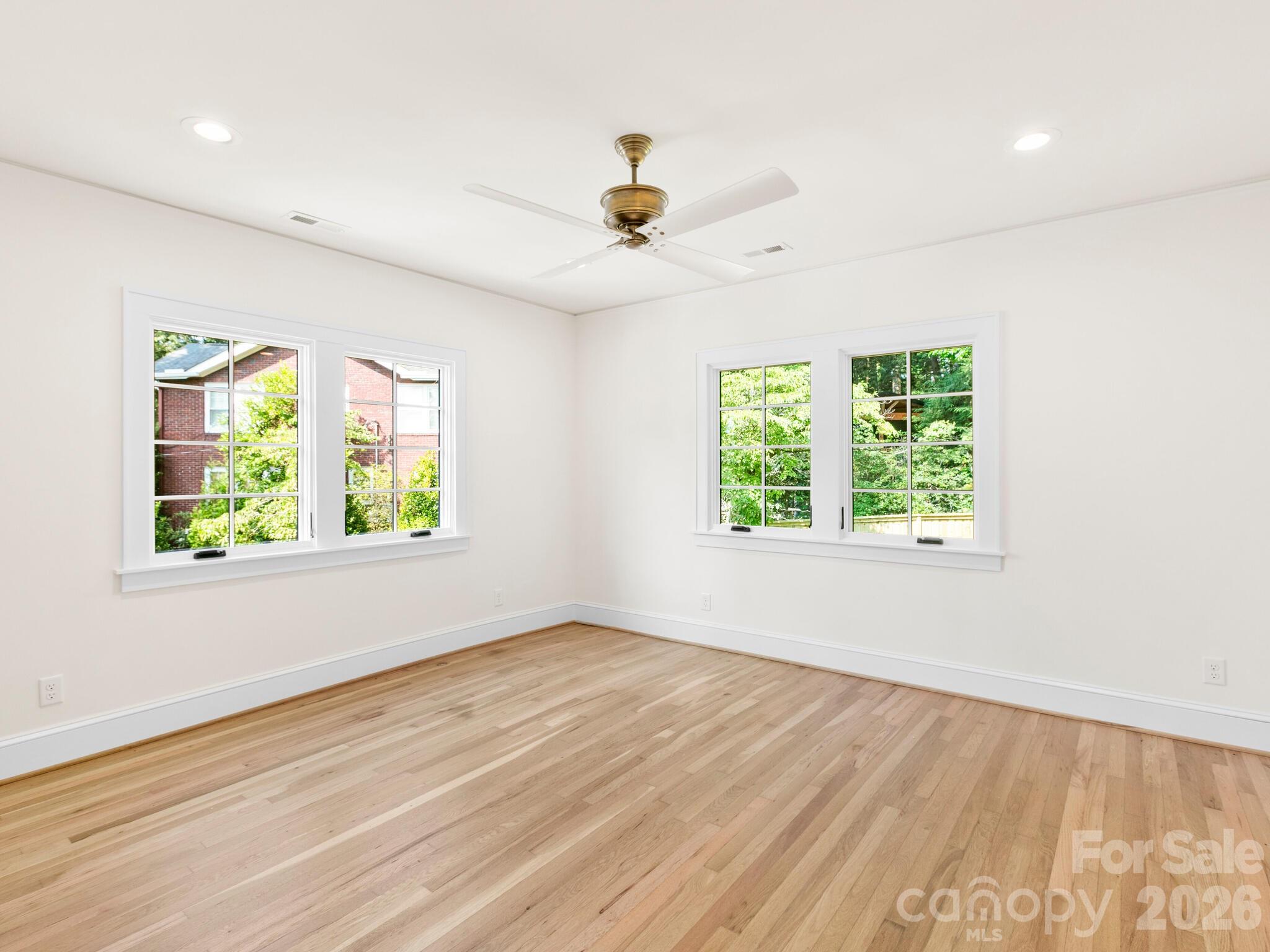 18 Normandy Road — Asheville