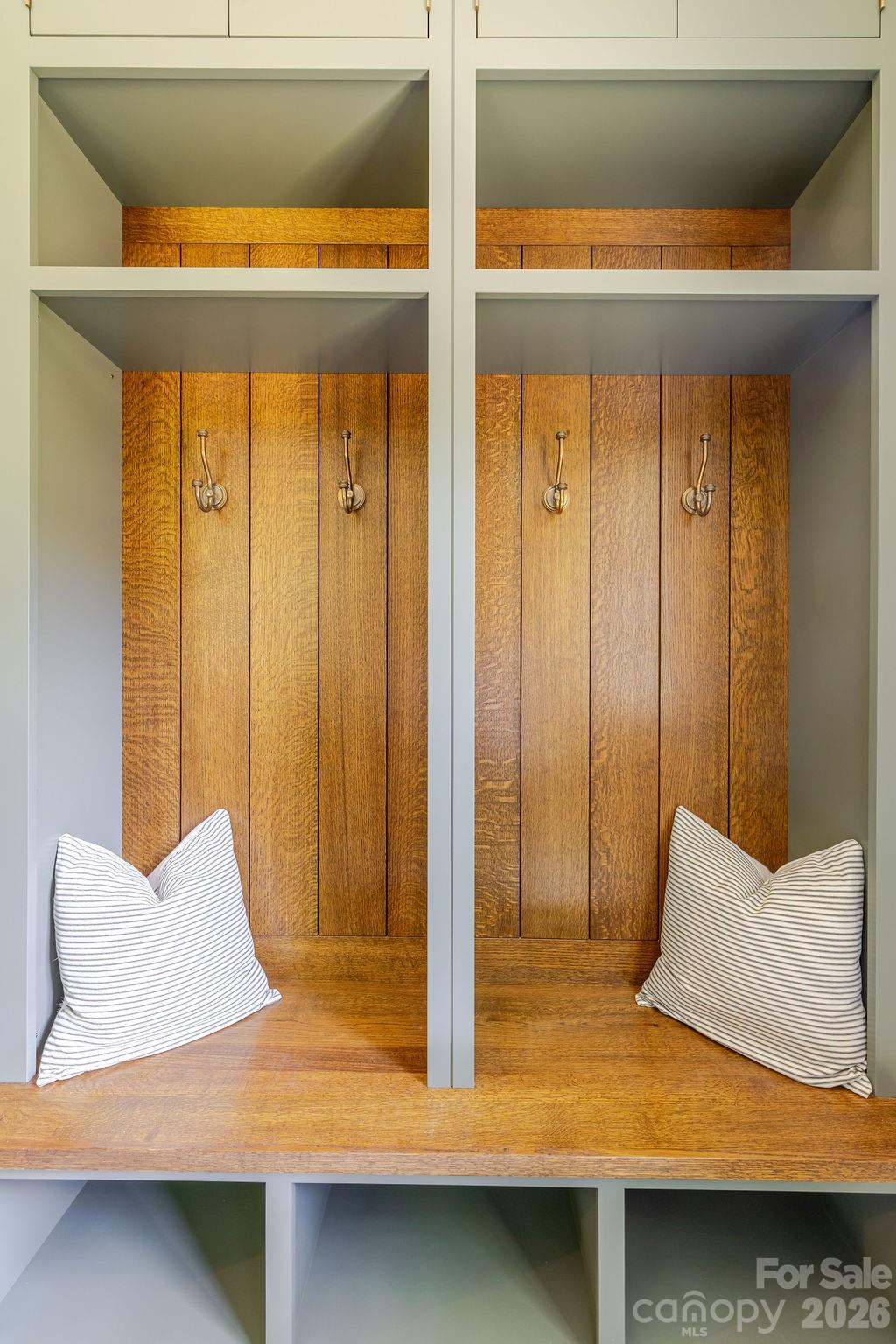 18 Normandy Road — Asheville