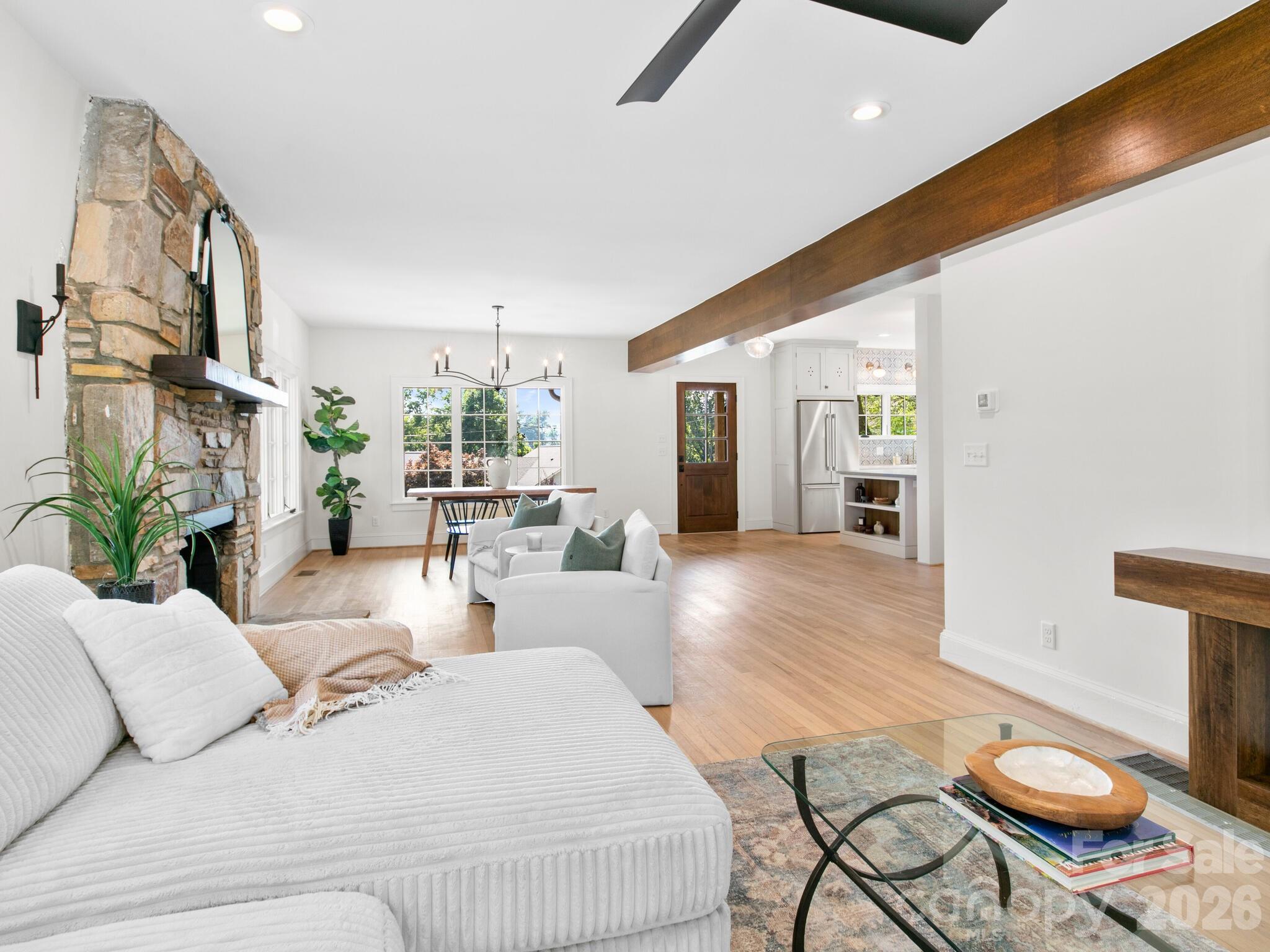 18 Normandy Road — Asheville