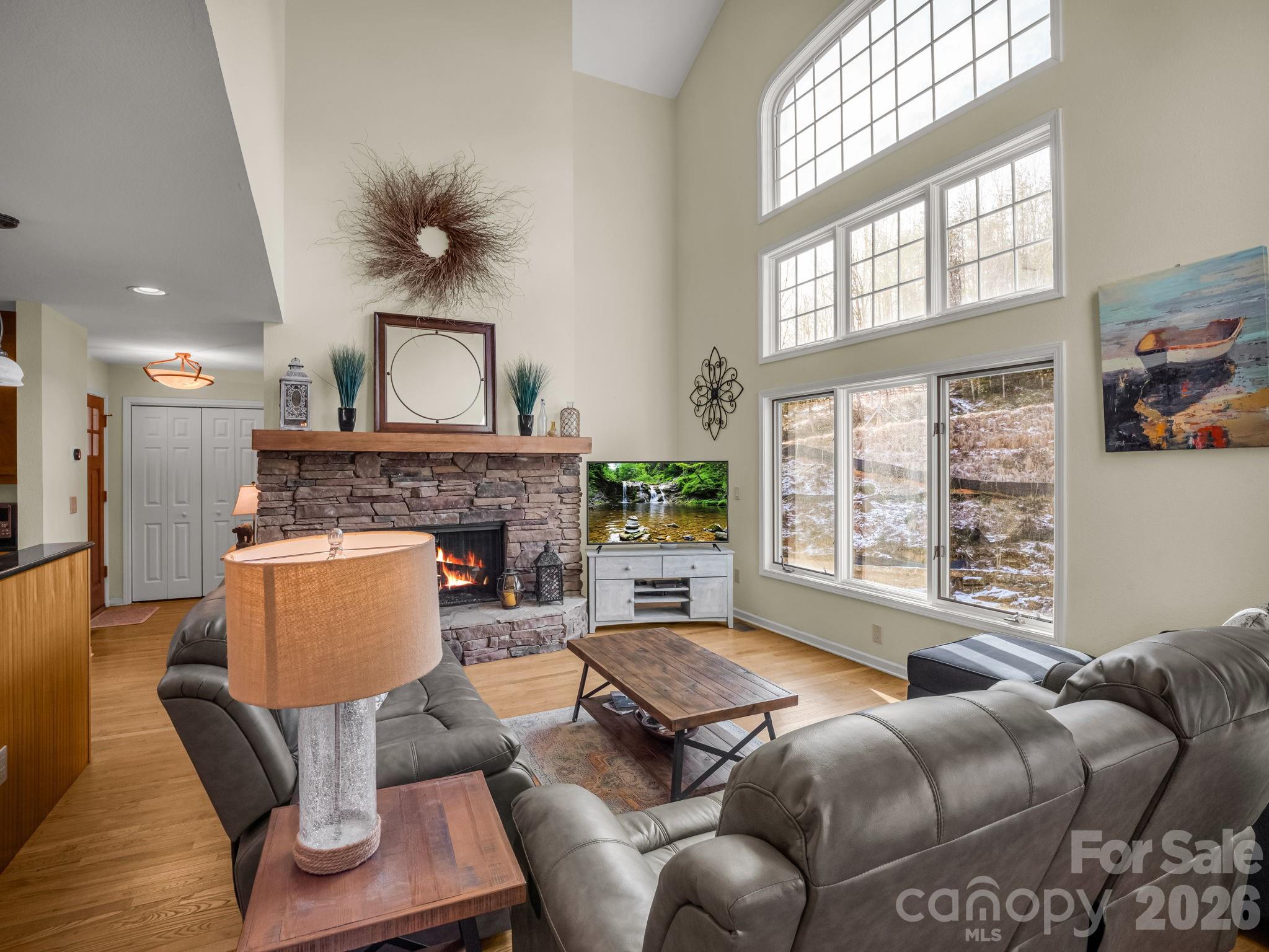 105 Tryon Bay Circle — Lake Lure