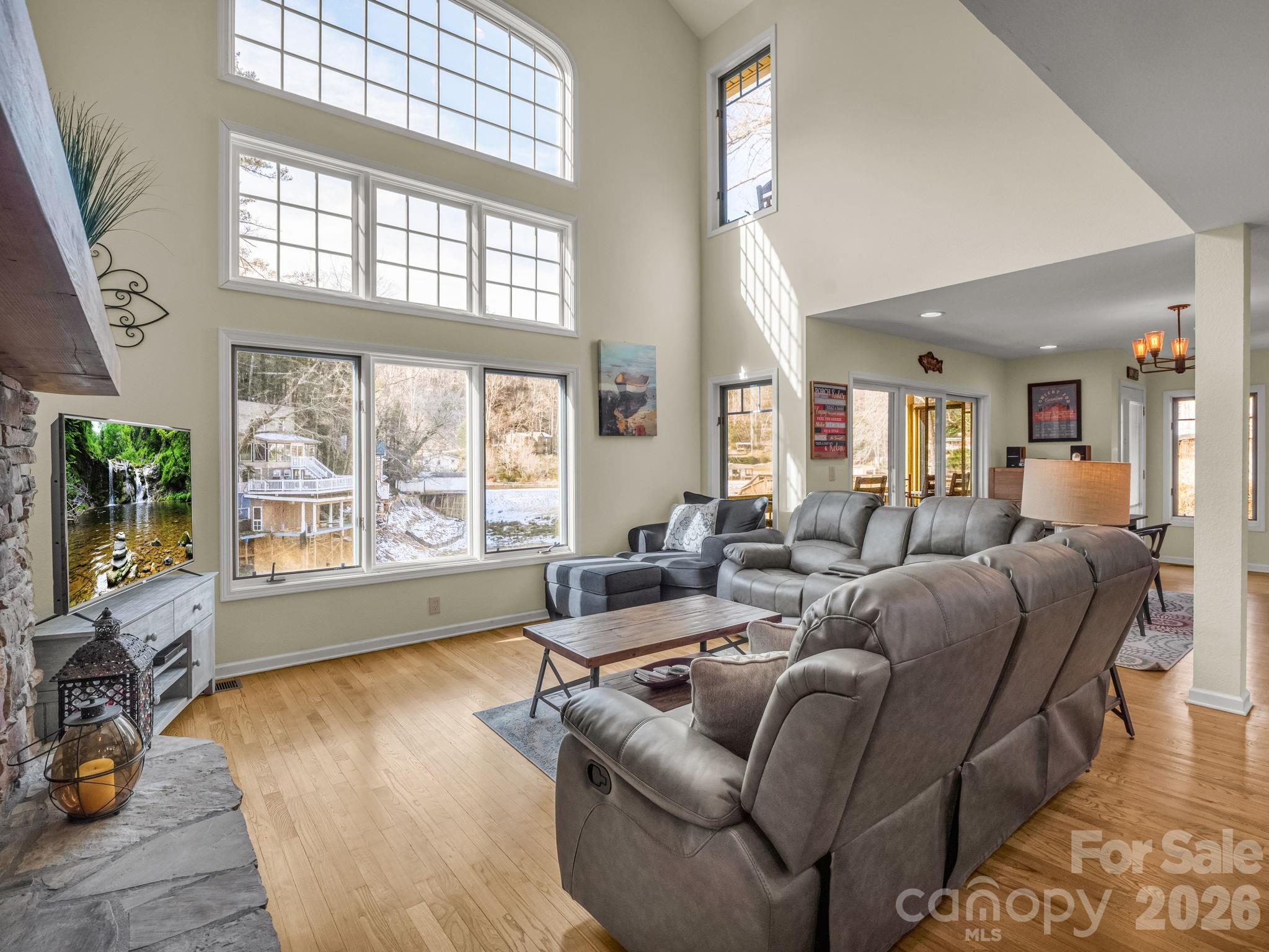 105 Tryon Bay Circle — Lake Lure