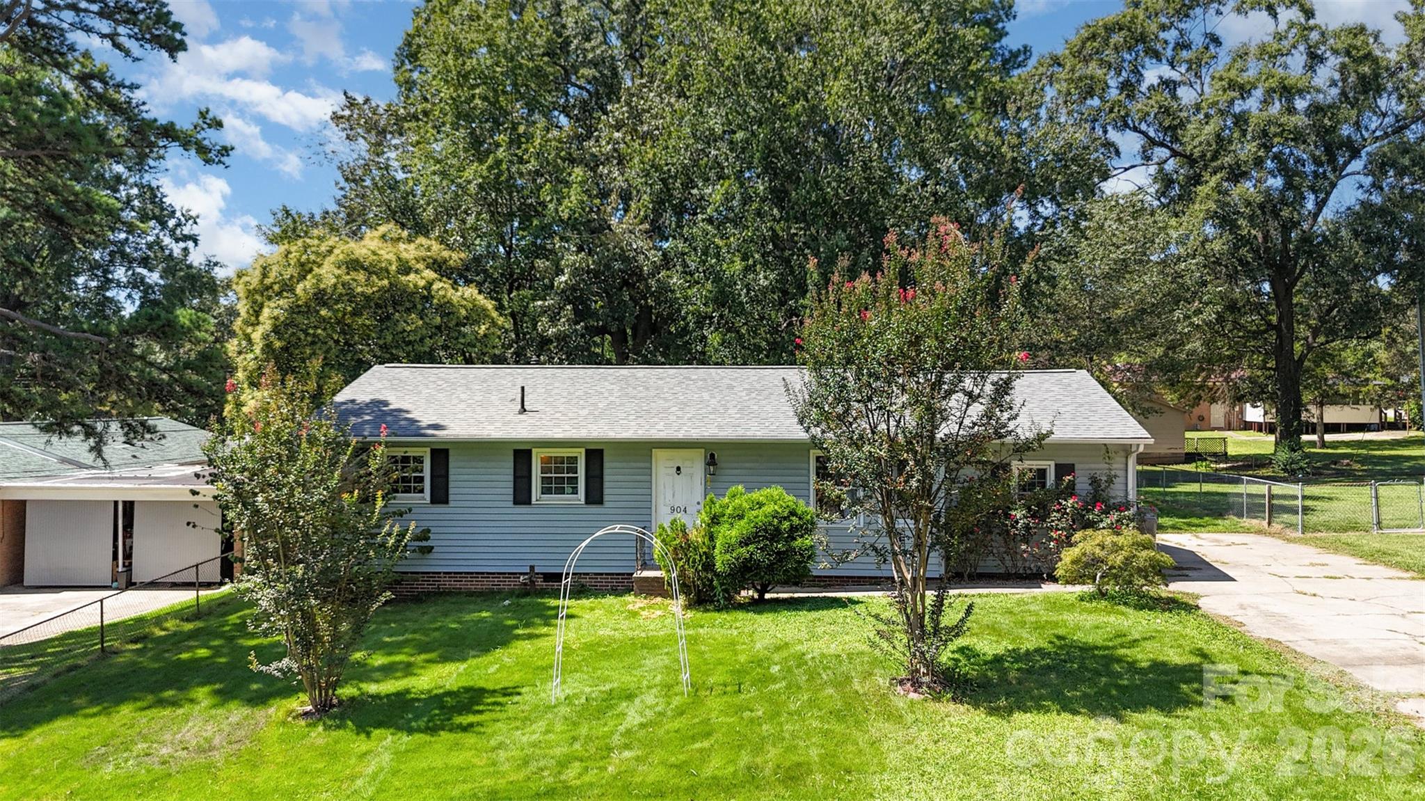 904 Timberlane Drive — Mount Holly