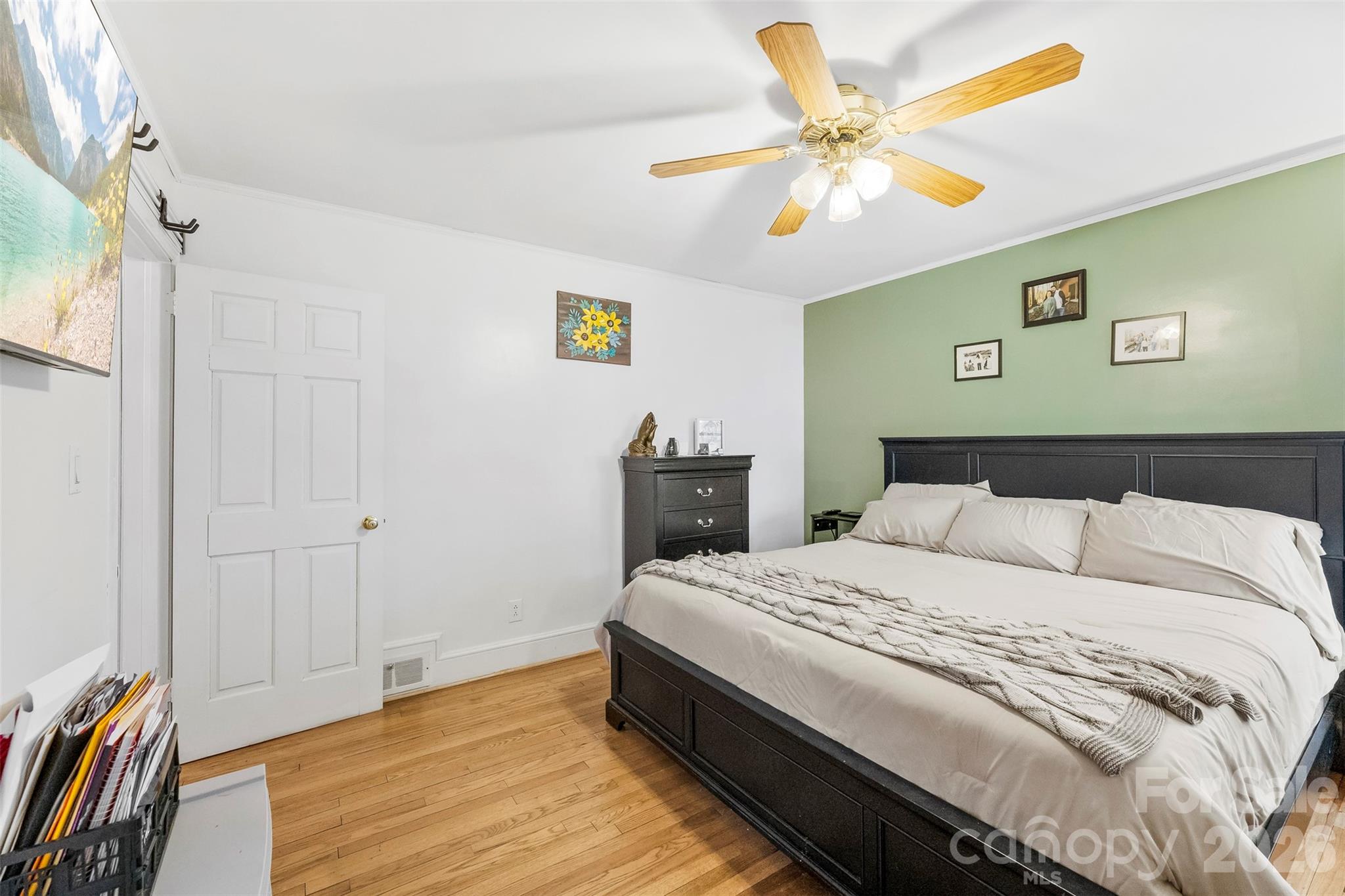 210 Avondale Drive — Lexington