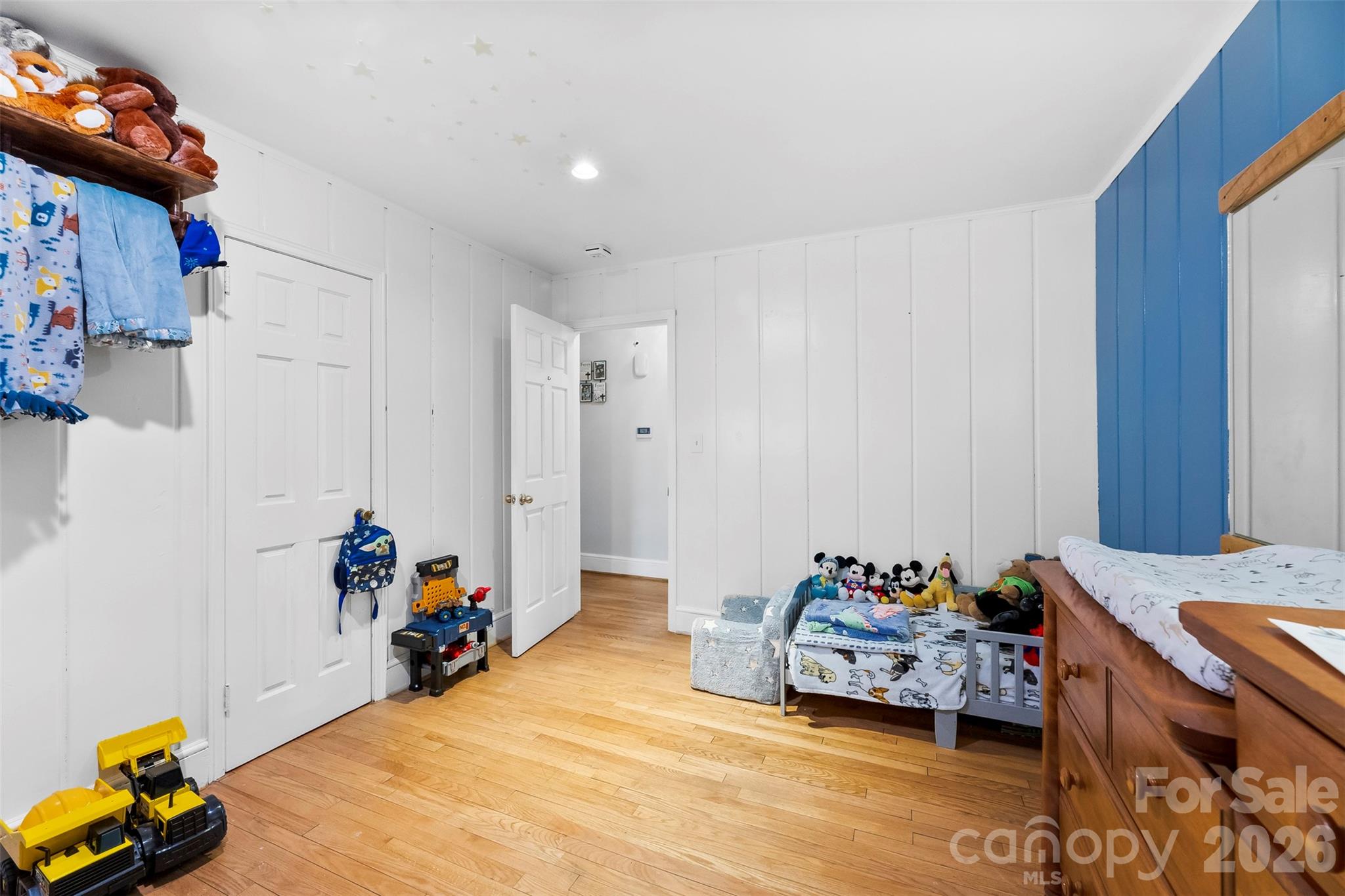 210 Avondale Drive — Lexington
