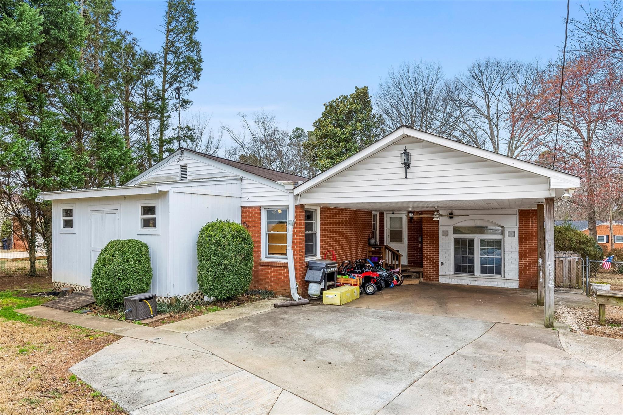 210 Avondale Drive — Lexington