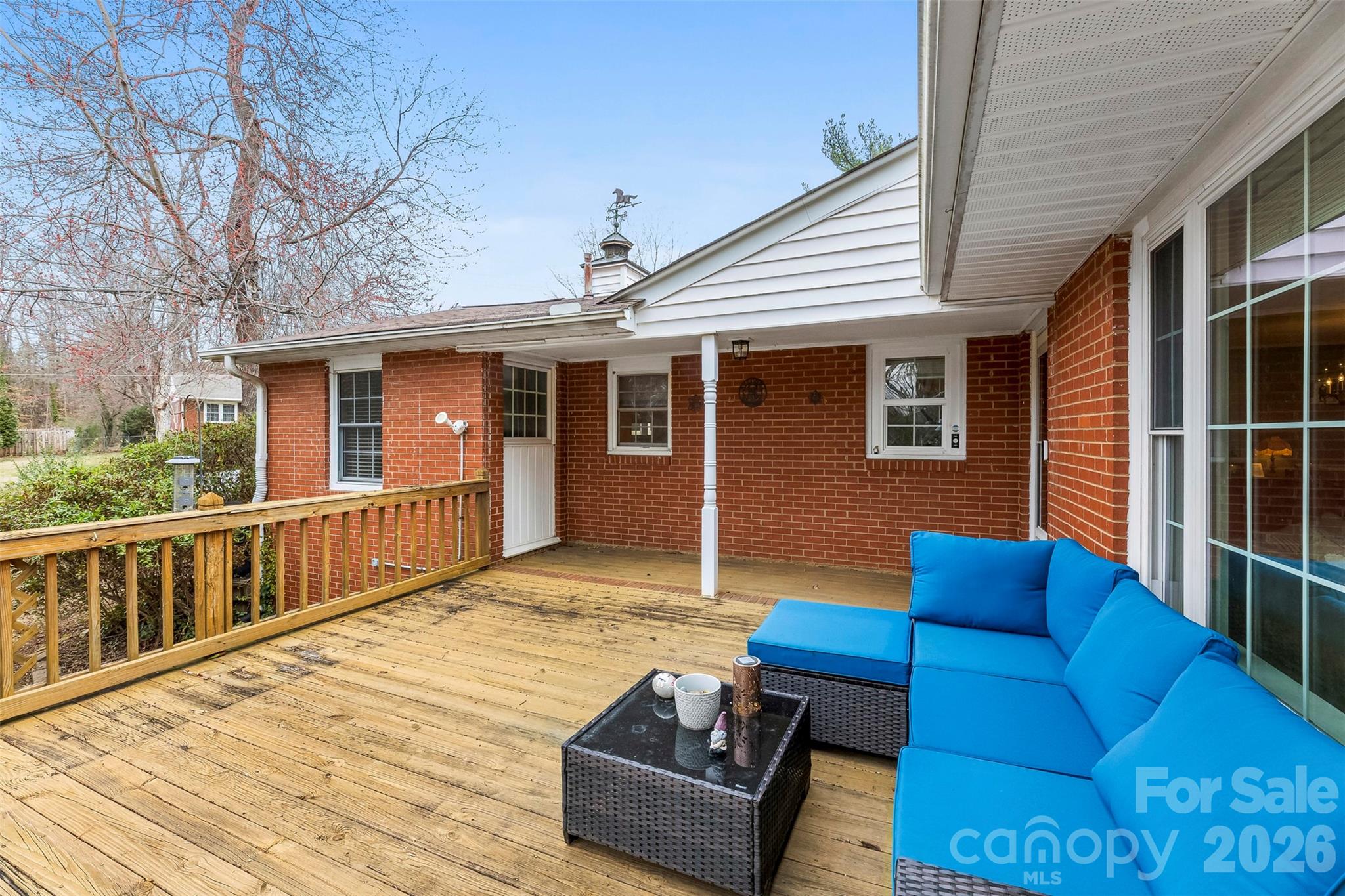210 Avondale Drive — Lexington