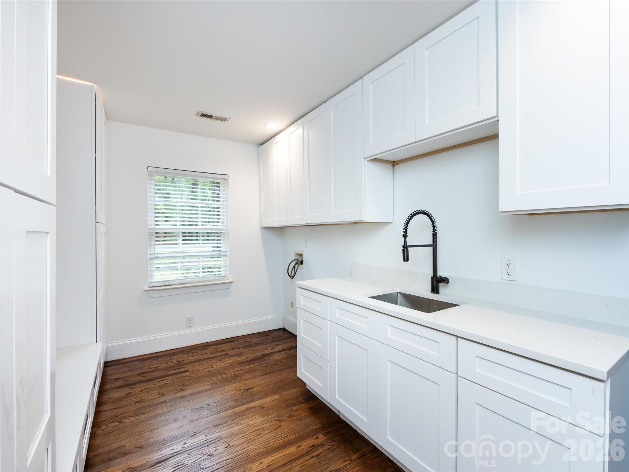 3109 Forest Lawn Drive — Matthews