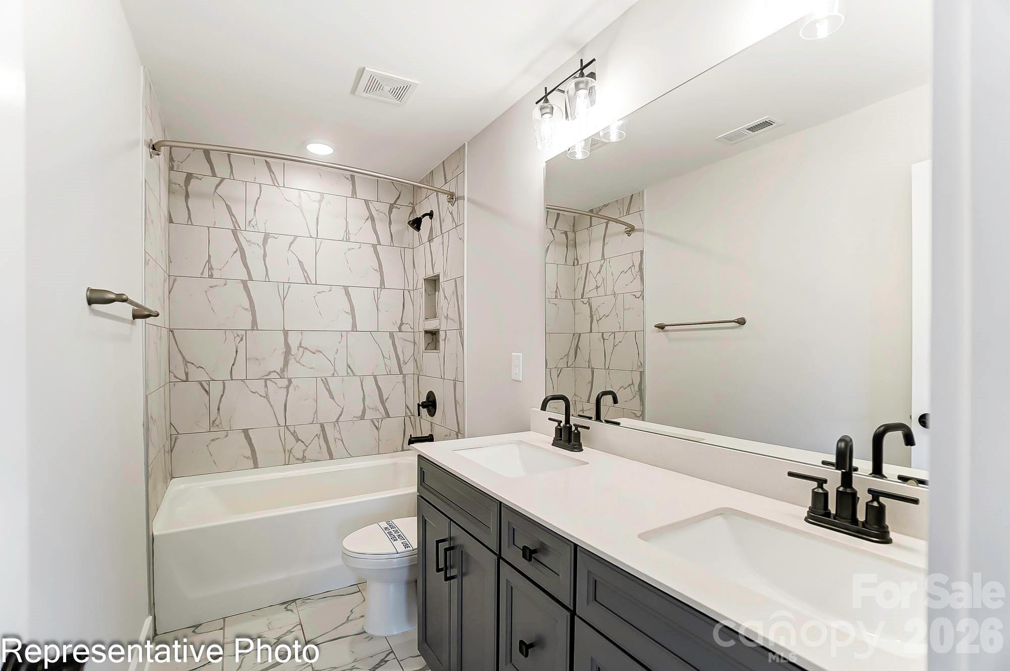 13118 Foxberry Road — Charlotte