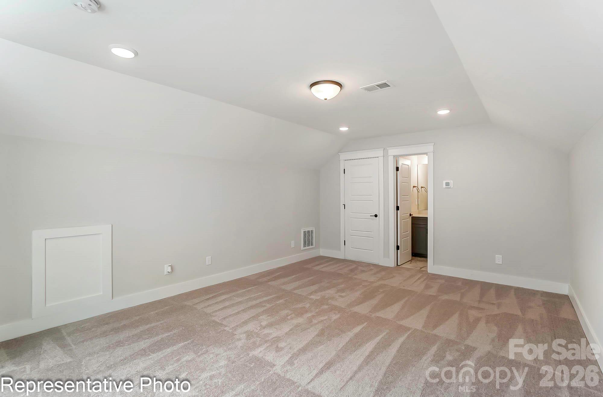 13118 Foxberry Road — Charlotte